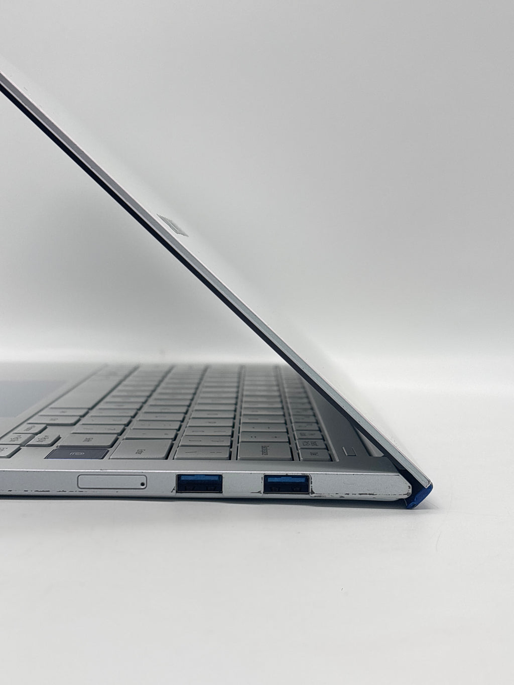 Samsung Galaxy Book NP930XCJ i7-10510U 8GB RAM 512GB SSD - Used