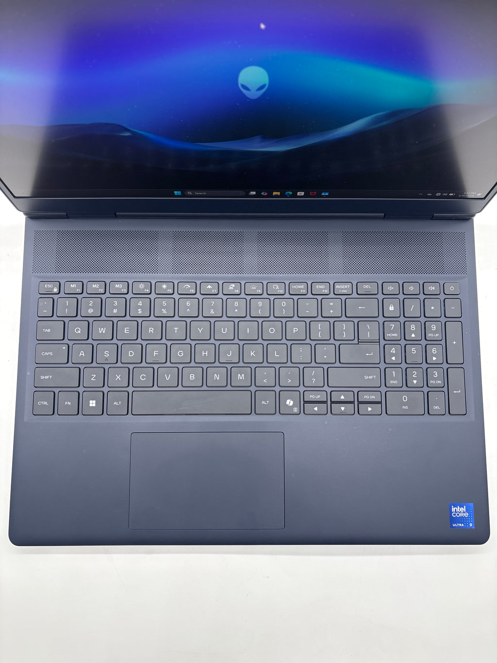 Dell Alienware 16X Aurora Ultra 9 275HX 32GB RAM 1TB SSD RTX 5060 - Warranty