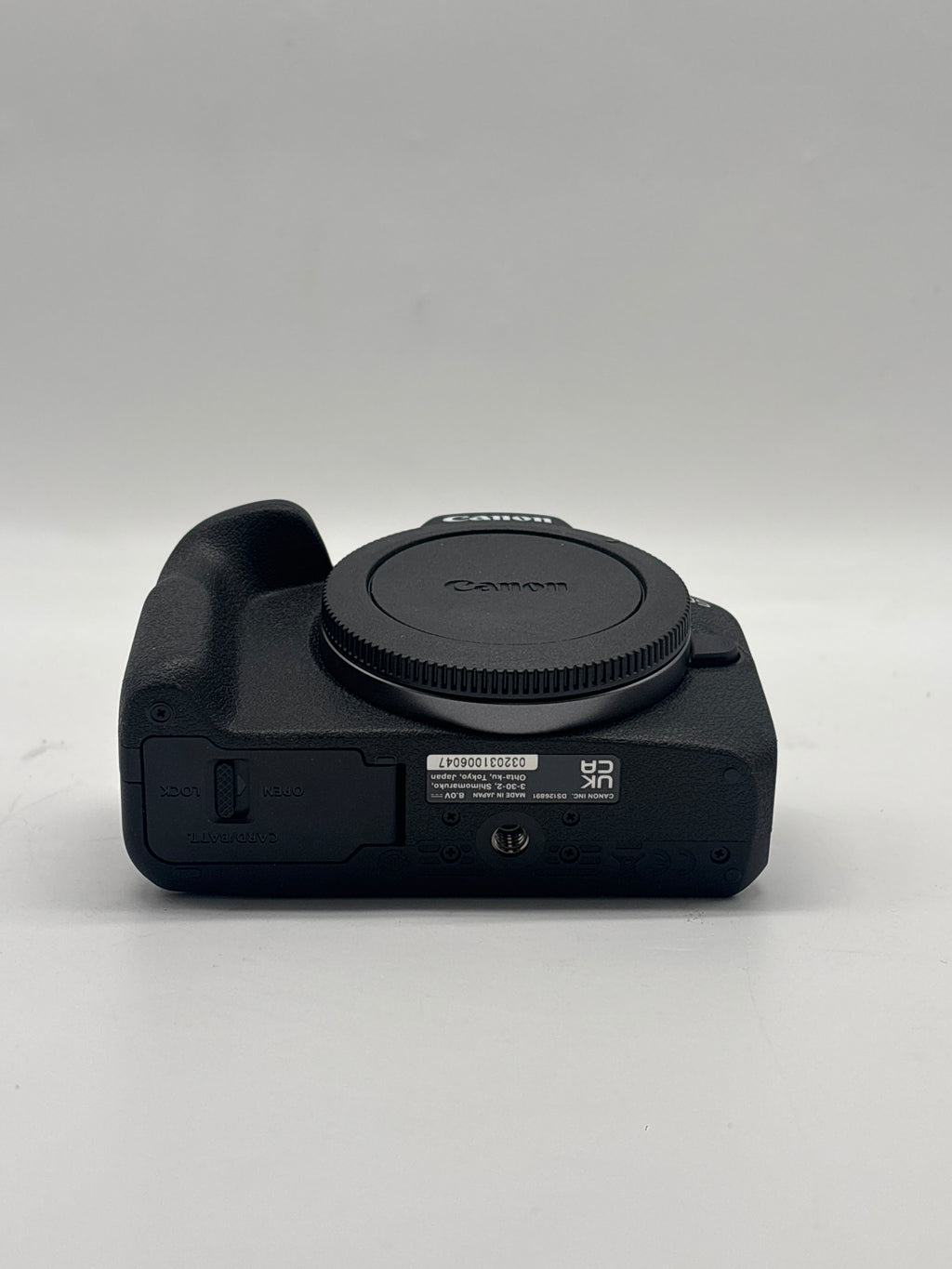 Canon EOS R100 Mirrorless Digital Camera 24.1MP with RF-S 18-45mm Lens - Used