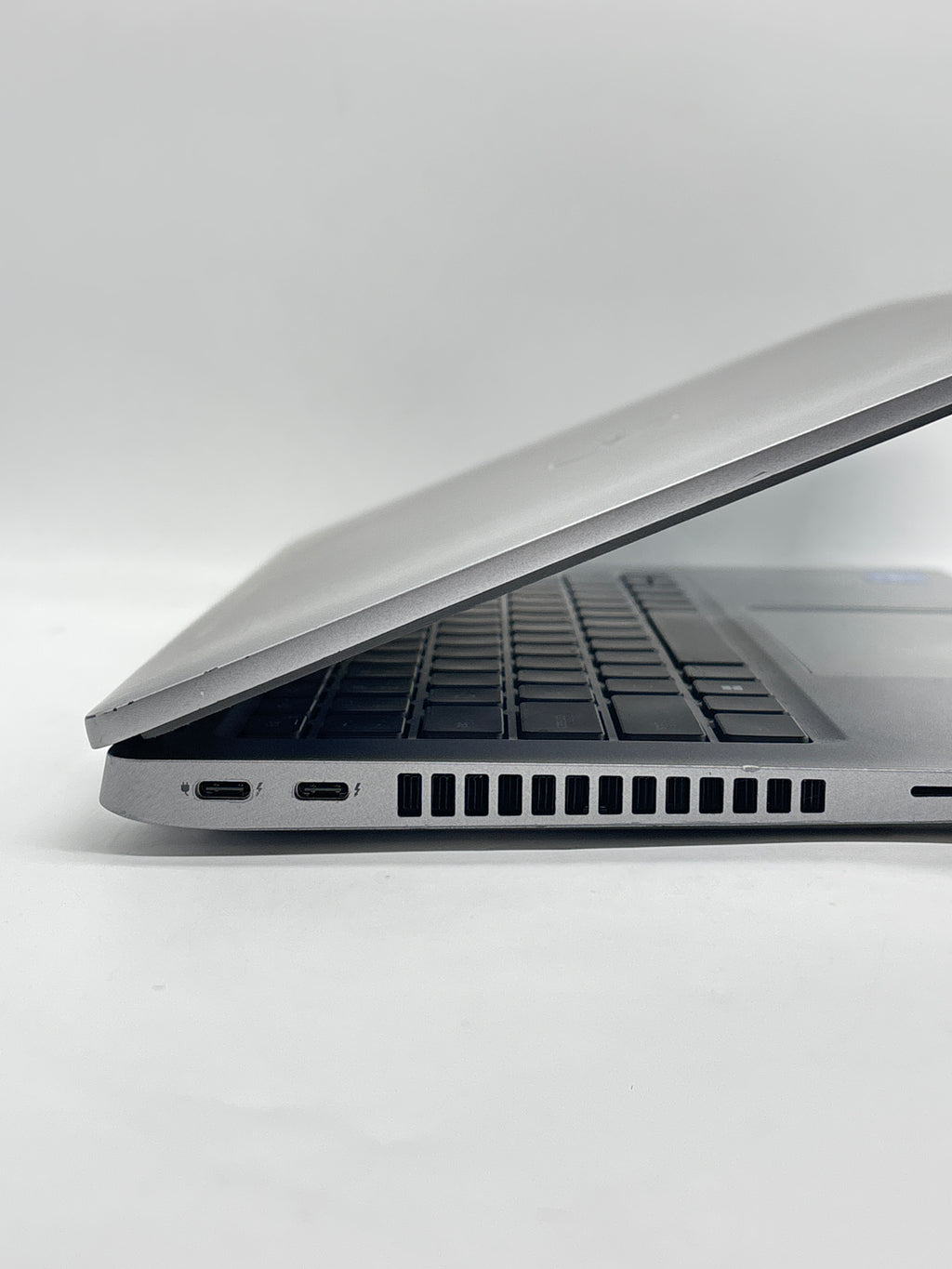 Dell Latitude 5430 14" Core i5-1235U 16GB RAM 256GB SSD Gray - Used