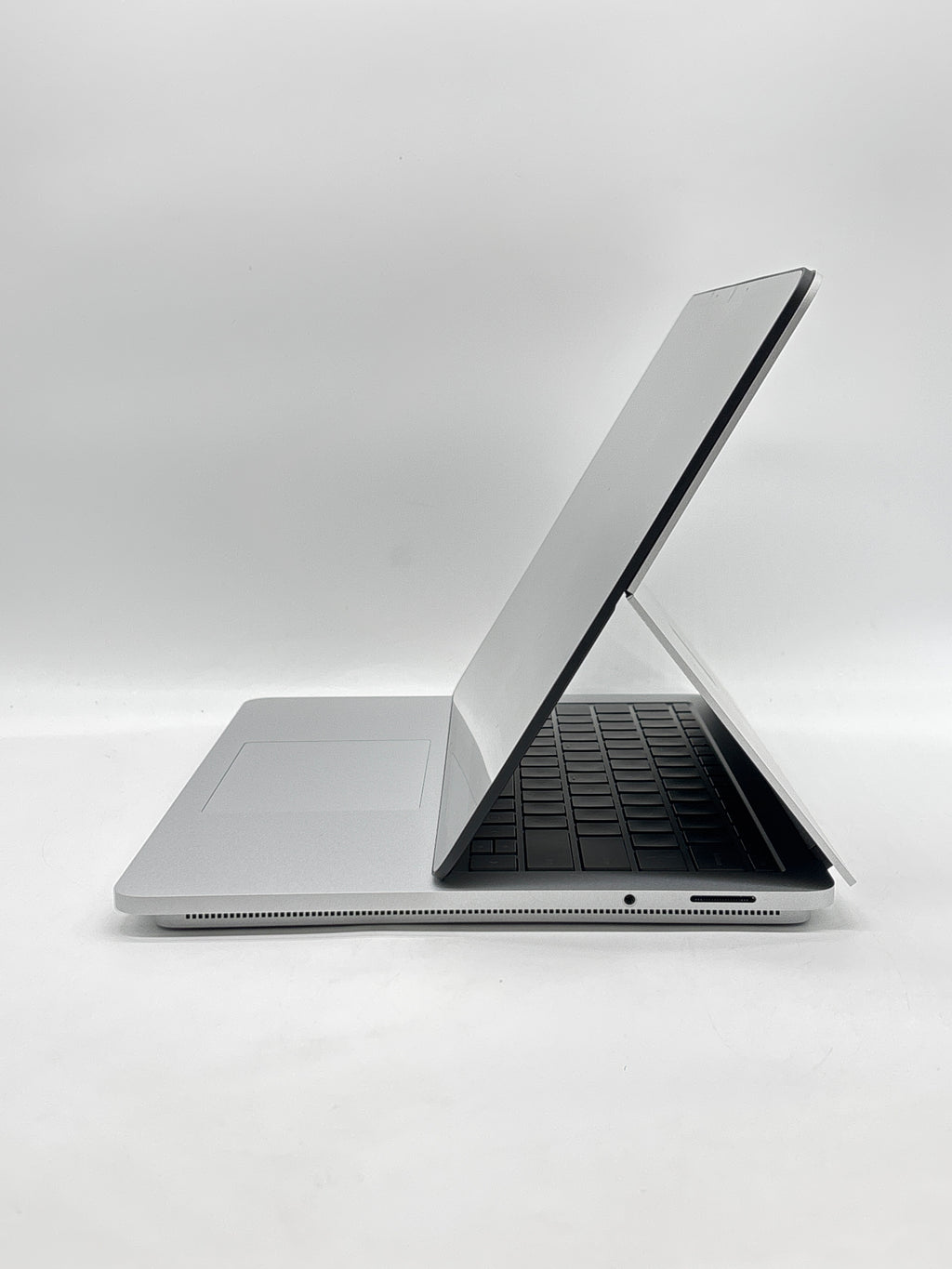 Microsoft Surface Laptop Studio i7-11370H 16GB RAM 512GB SSD Silver - Used