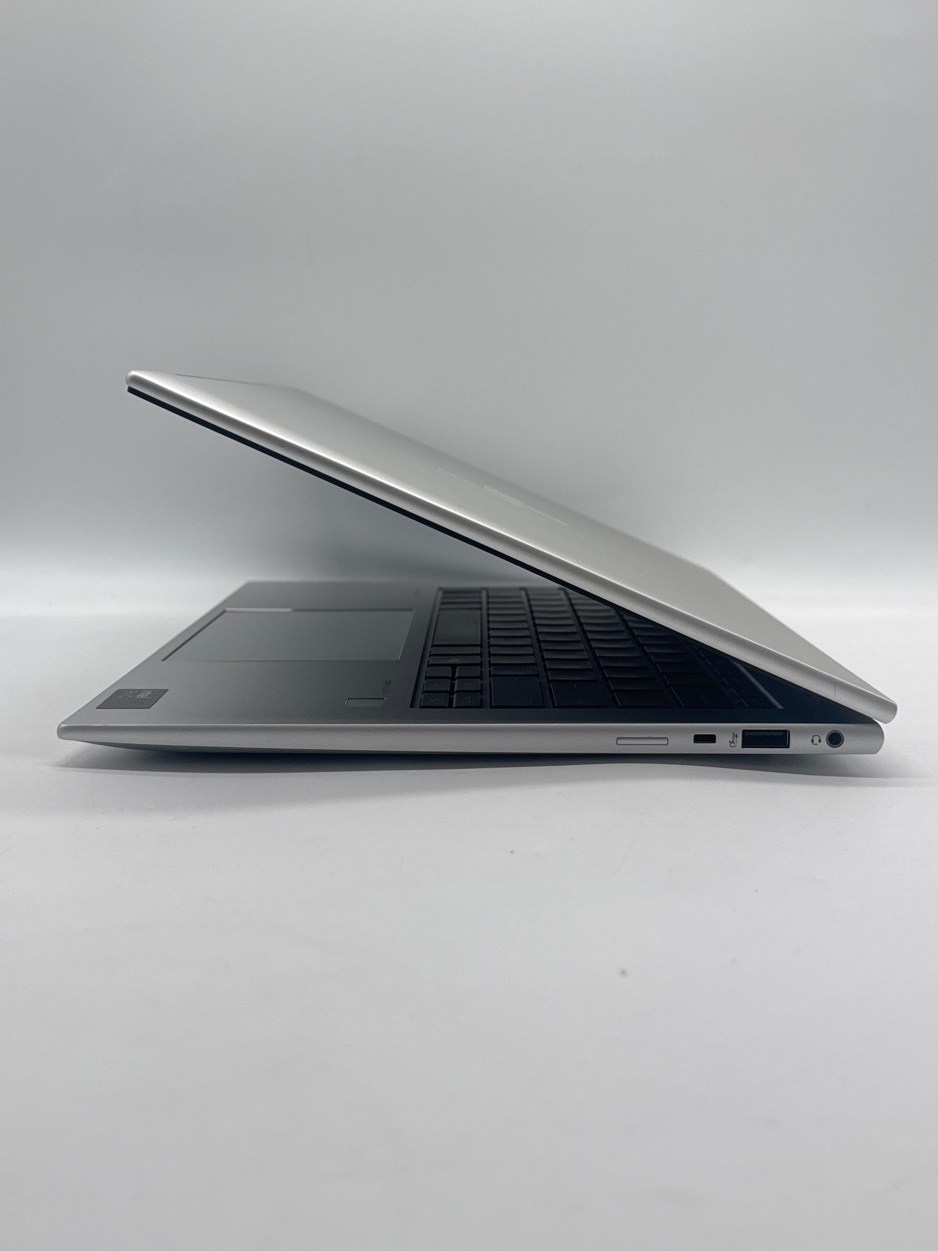 HP EliteBook 840 G11 Ultra 5 135U 32GB RAM 256GB SSD