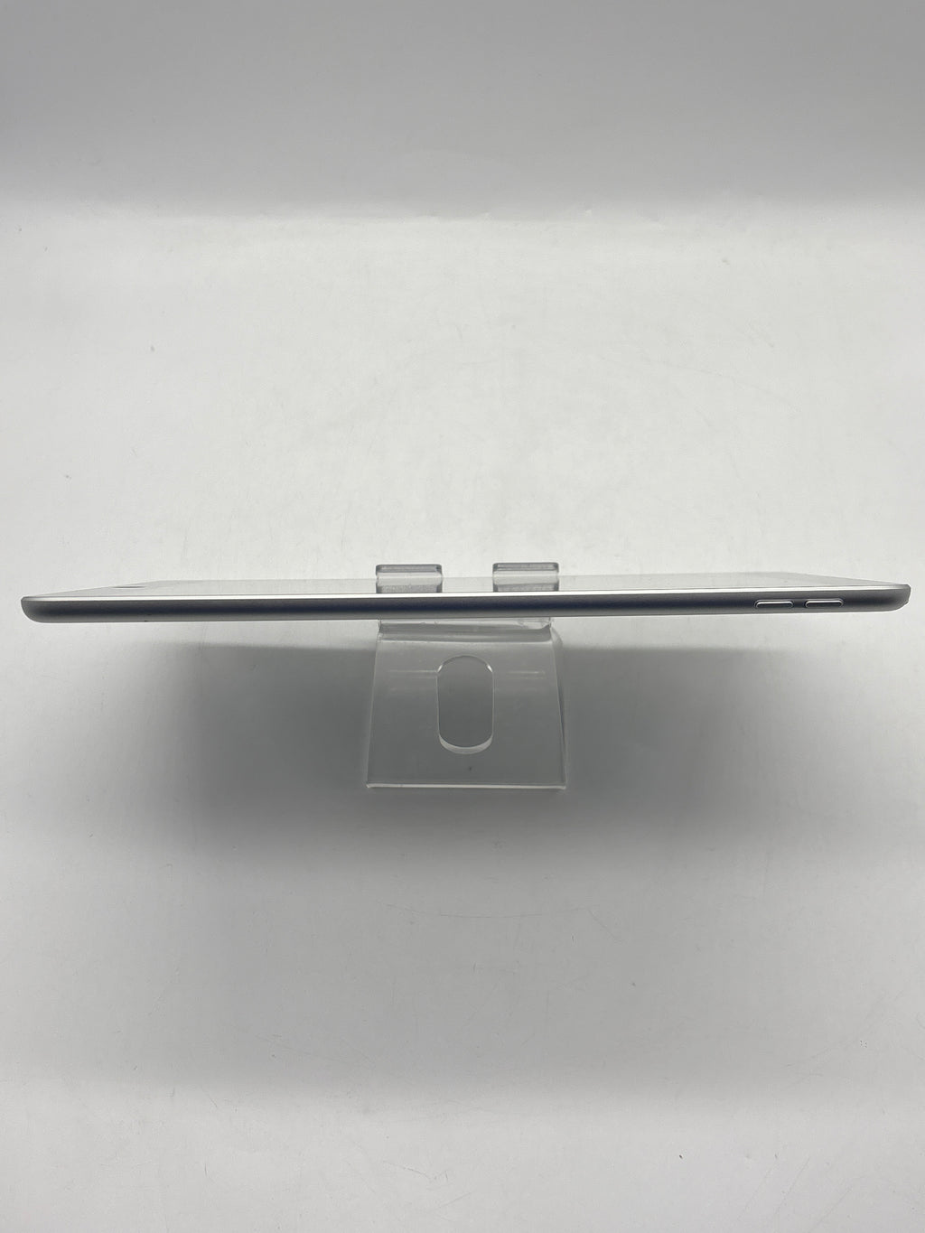 Apple iPad 9th Gen A2602 64GB Wi-Fi Silver - Remotely Managed