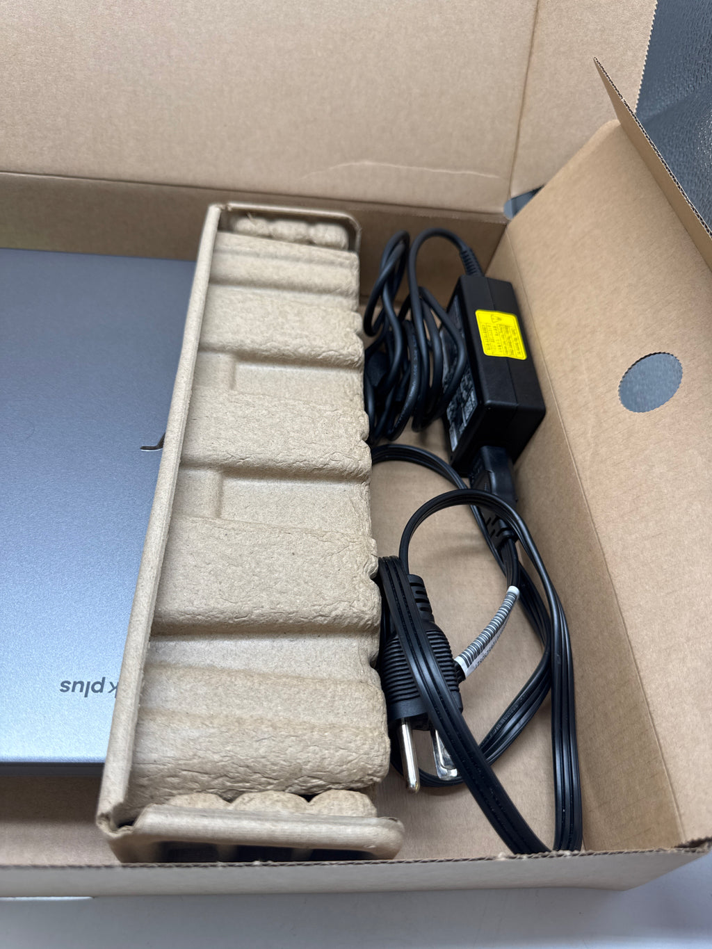 Acer Chromebook Plus 516 16" Core i3-1315U 8GB RAM 128GB SSD - Used