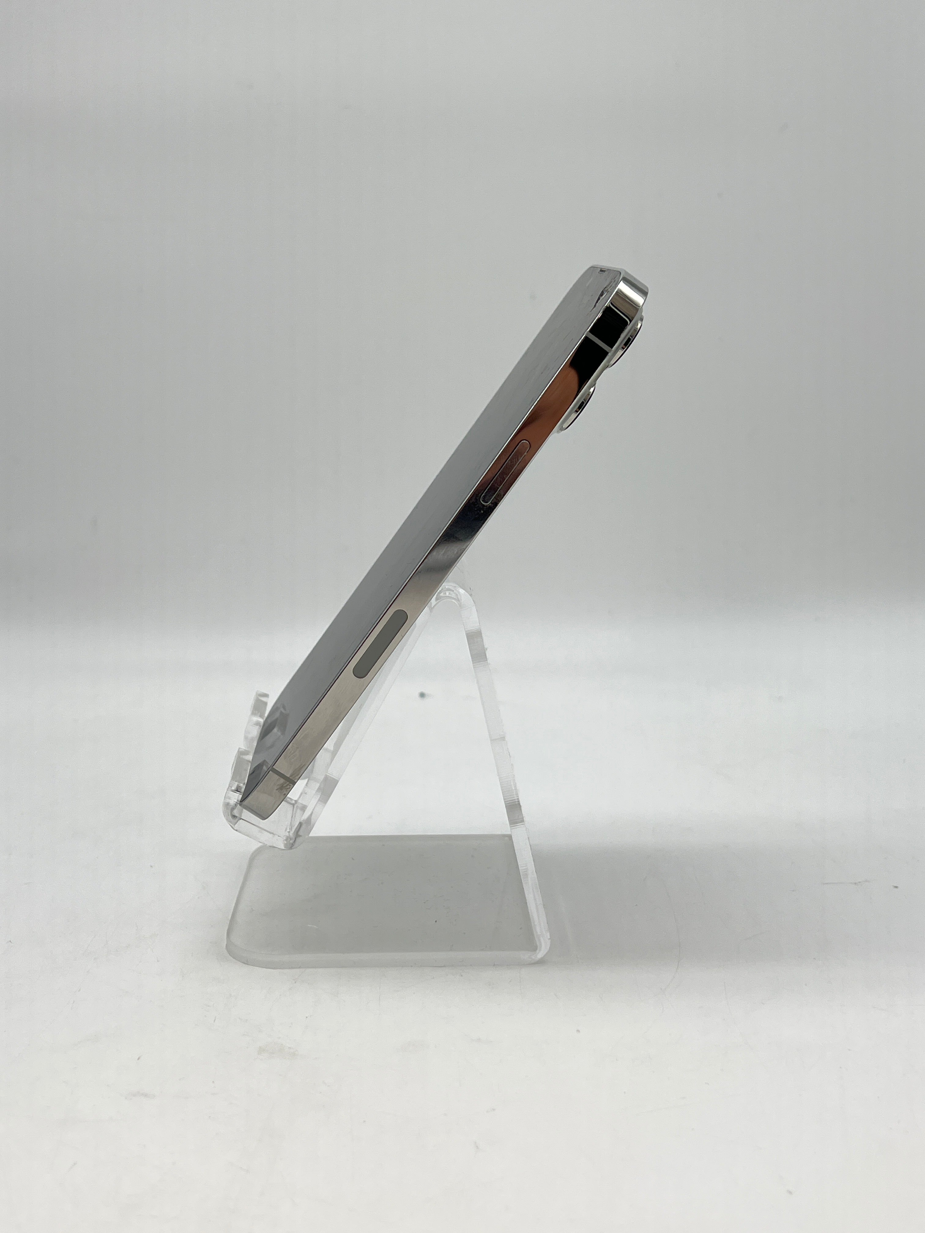 Apple iPhone 13 Pro Max 256GB AT&T White - Cracked Screen Bad LCD