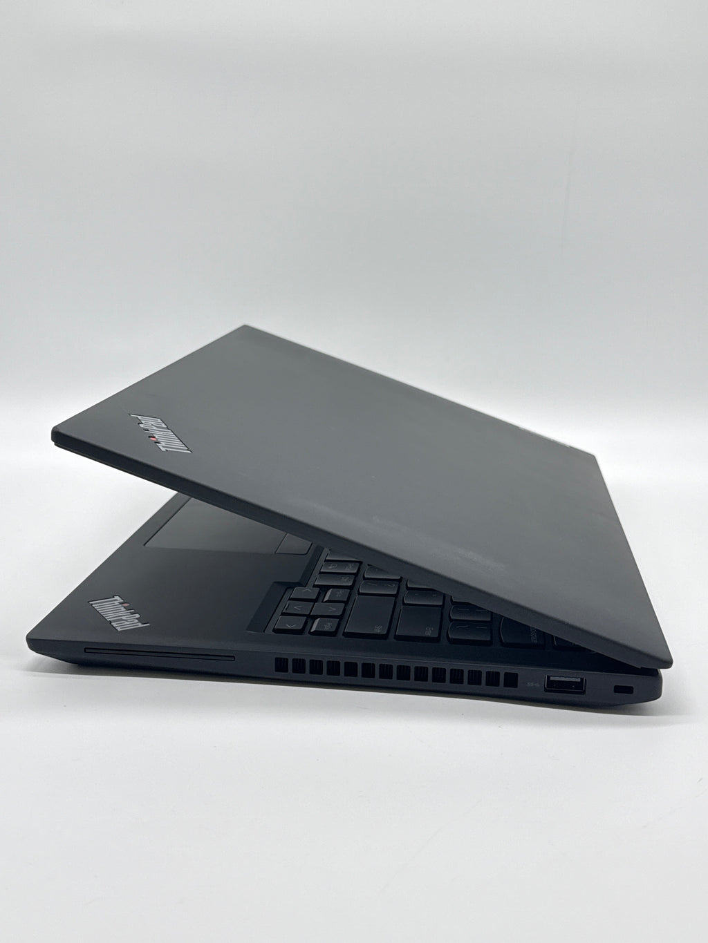 Lenovo ThinkPad T14 Gen 3 TOUCH  AMD Ryzen 7 PRO 6850U 16GB RAM 512GB SSD