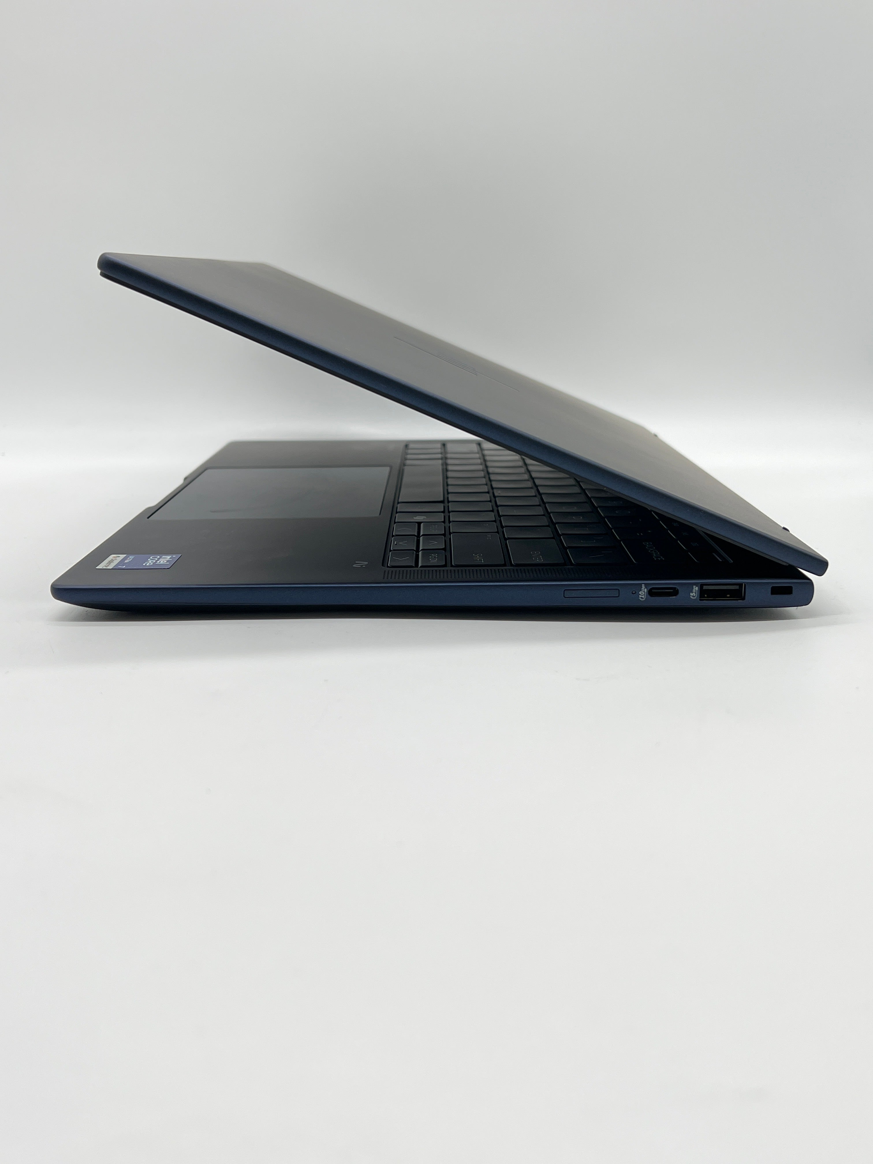 HP EliteBook X G1i 14 Inch Intel Core Ultra 7 32GB RAM 1TB SSD Silver