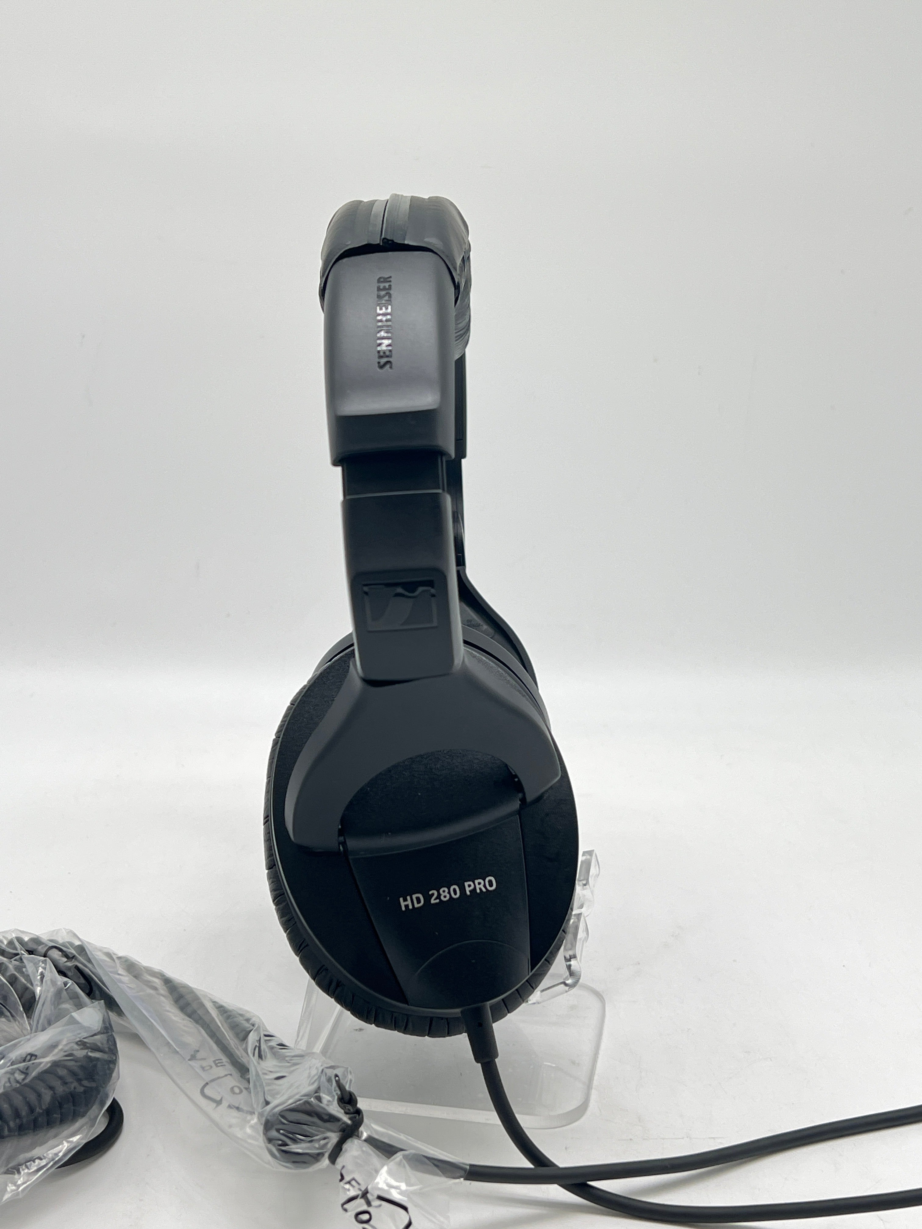 Sennheiser HD 280 Pro Wired Over-Ear Headphones Black