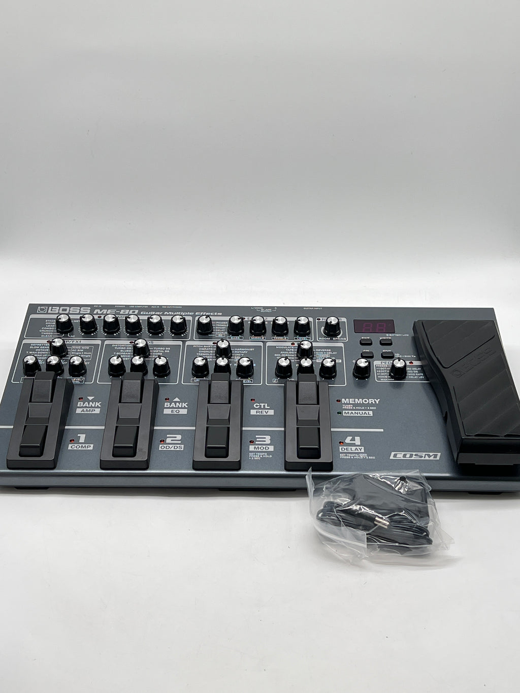 Boss ME-80 Guitar Multi-Effects Processor Pedal Black - Used