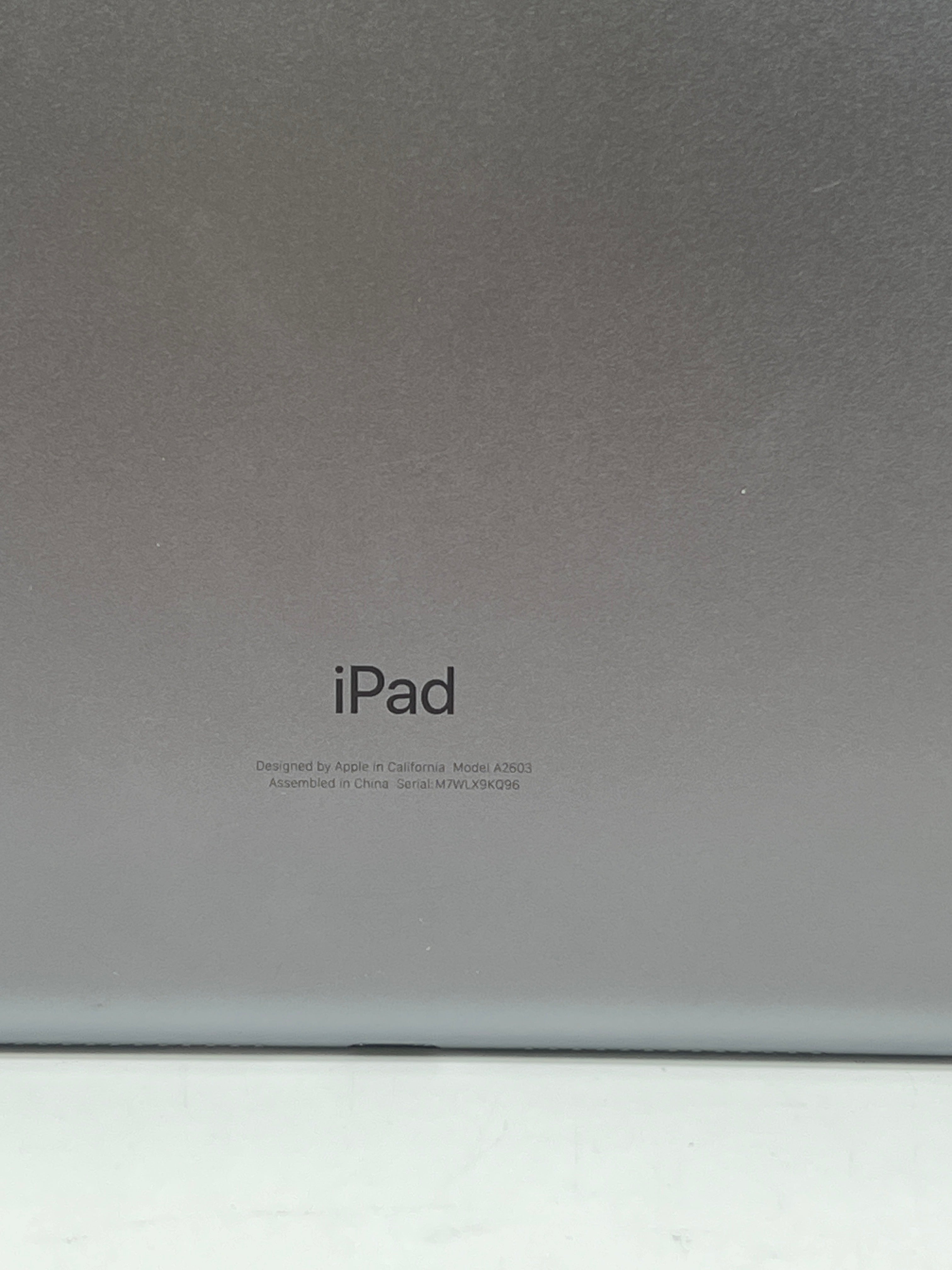 Apple iPad (9th Gen) A2603 64GB Wi‑Fi + 4G - Cracked Screen