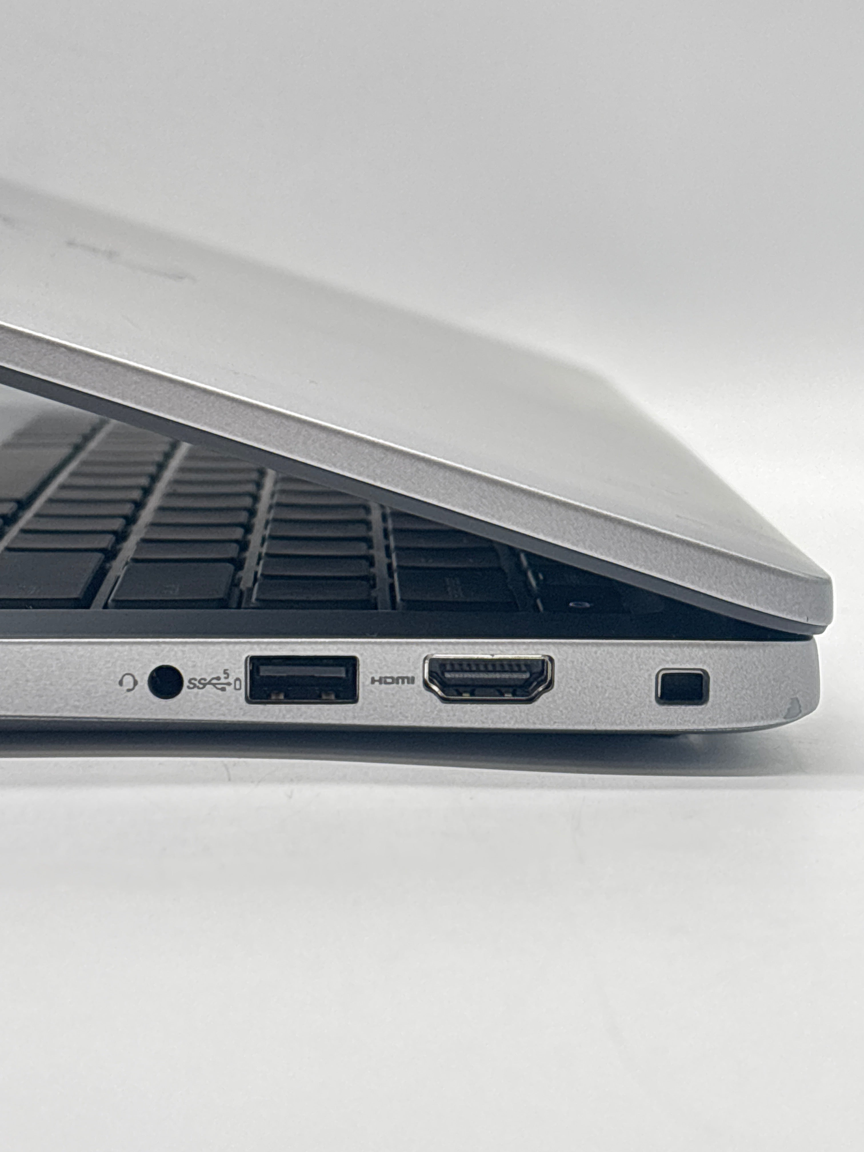 Dell Latitude 5450 Ultra 5 135U 16GB RAM 256GB SSD - BIOS Lock/Remotely Managed