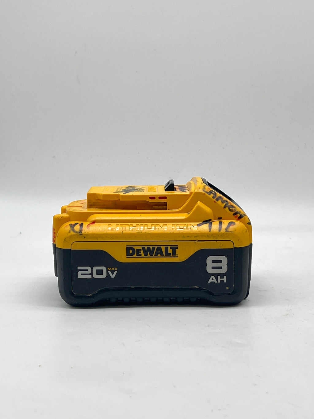 DeWalt DCB208 20V MAX XR 8Ah Battery - Used