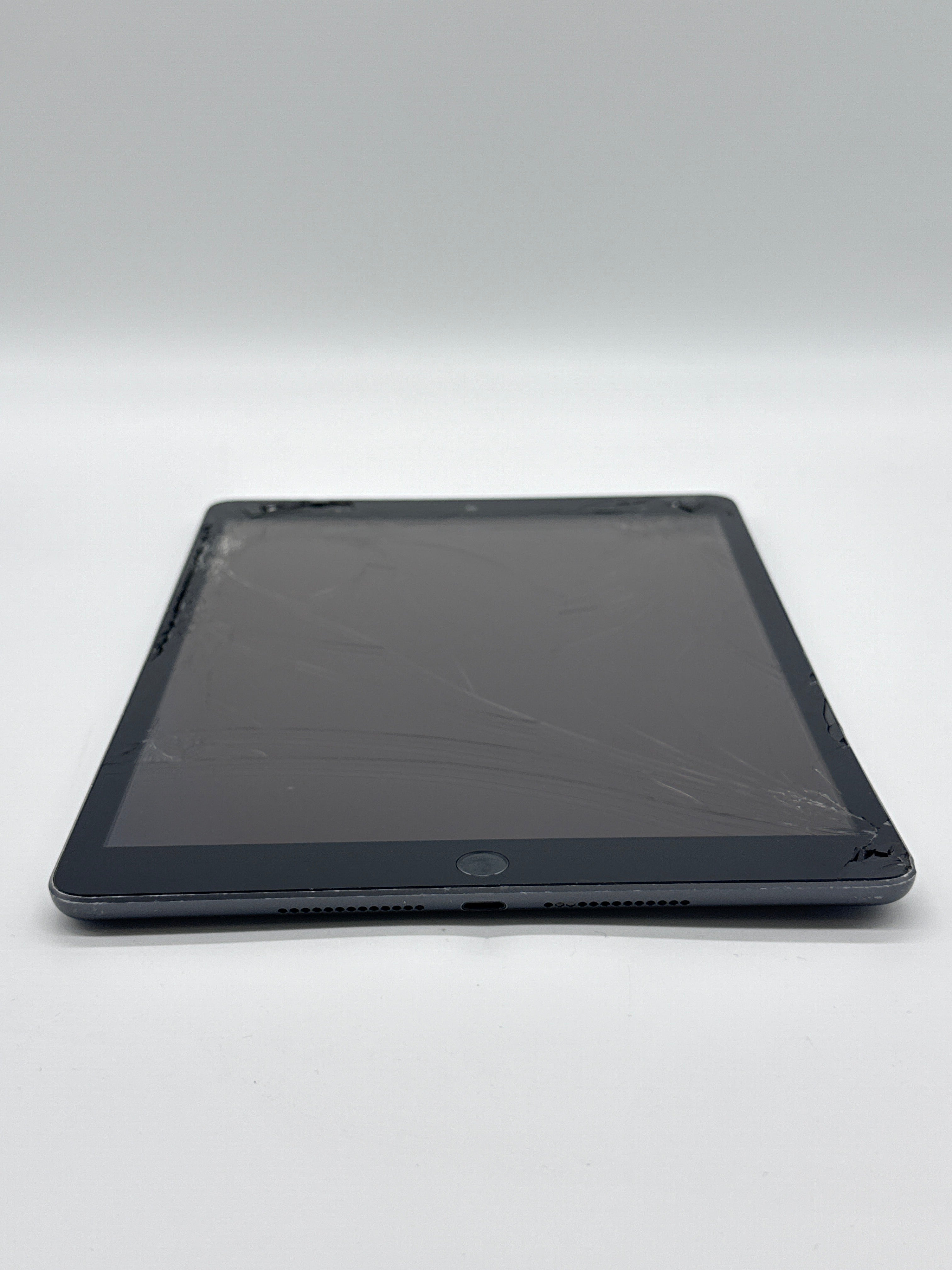 Apple iPad 9th Gen 10.2" 64GB Wi-Fi + Cellular Gray (AT&T) - READ DESC
