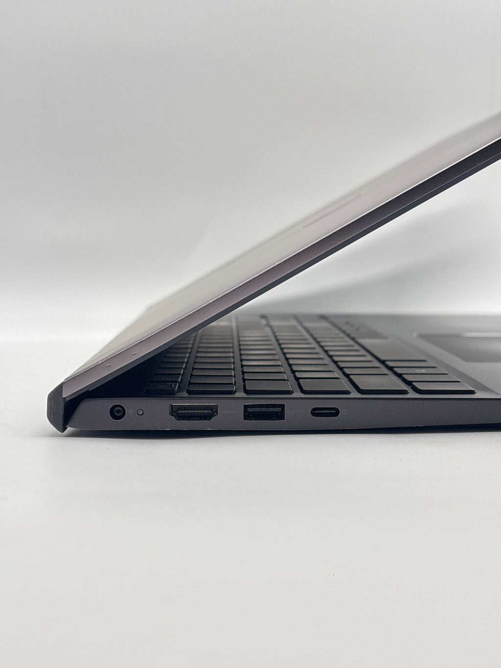 Dell Vostro 5502 i5-1135G7 8GB RAM 256GB SSD
