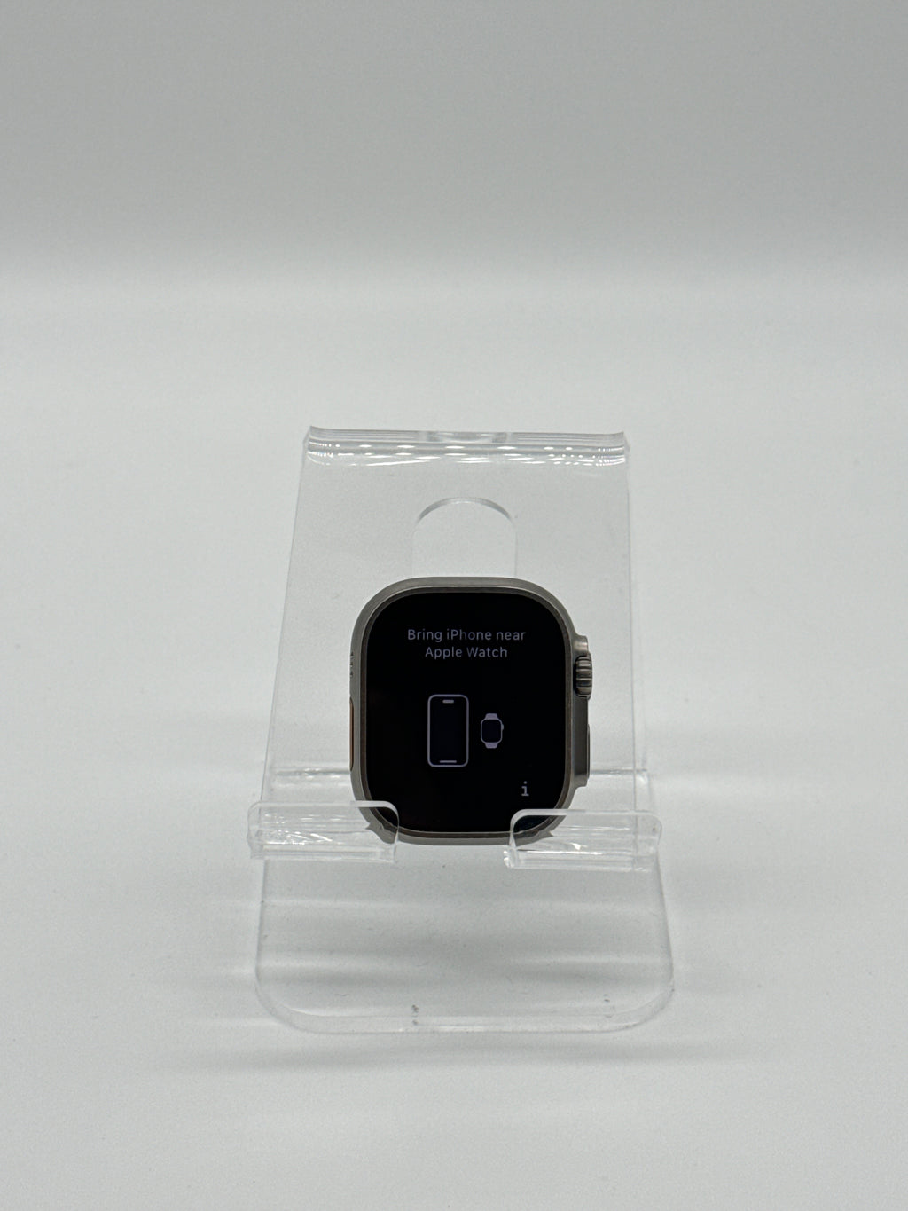 Apple Watch Ultra A2622 49mm Titanium GPS Cellular Gray - Used