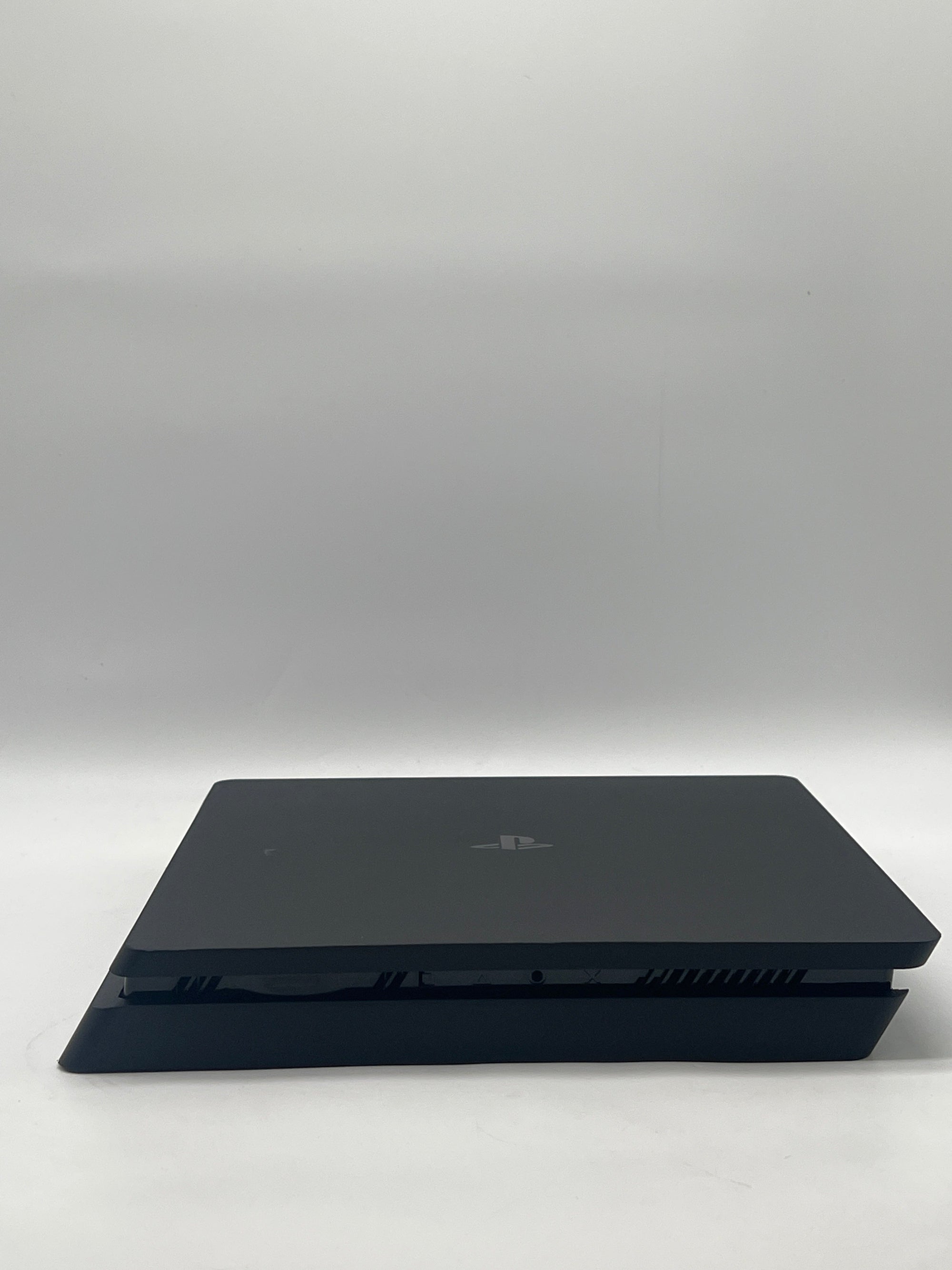 Sony PlayStation 4 Slim CUH-2115B 1TB Black - Used