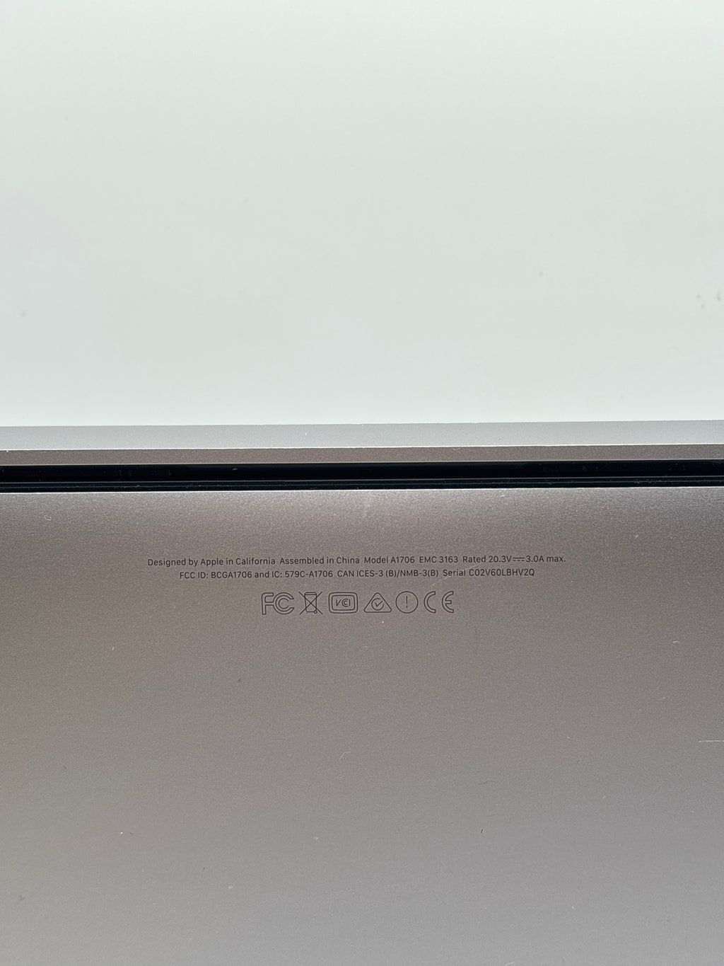 Apple MacBook Pro 13" A1706 i5 3.1 GHz 16GB RAM 256GB SSD