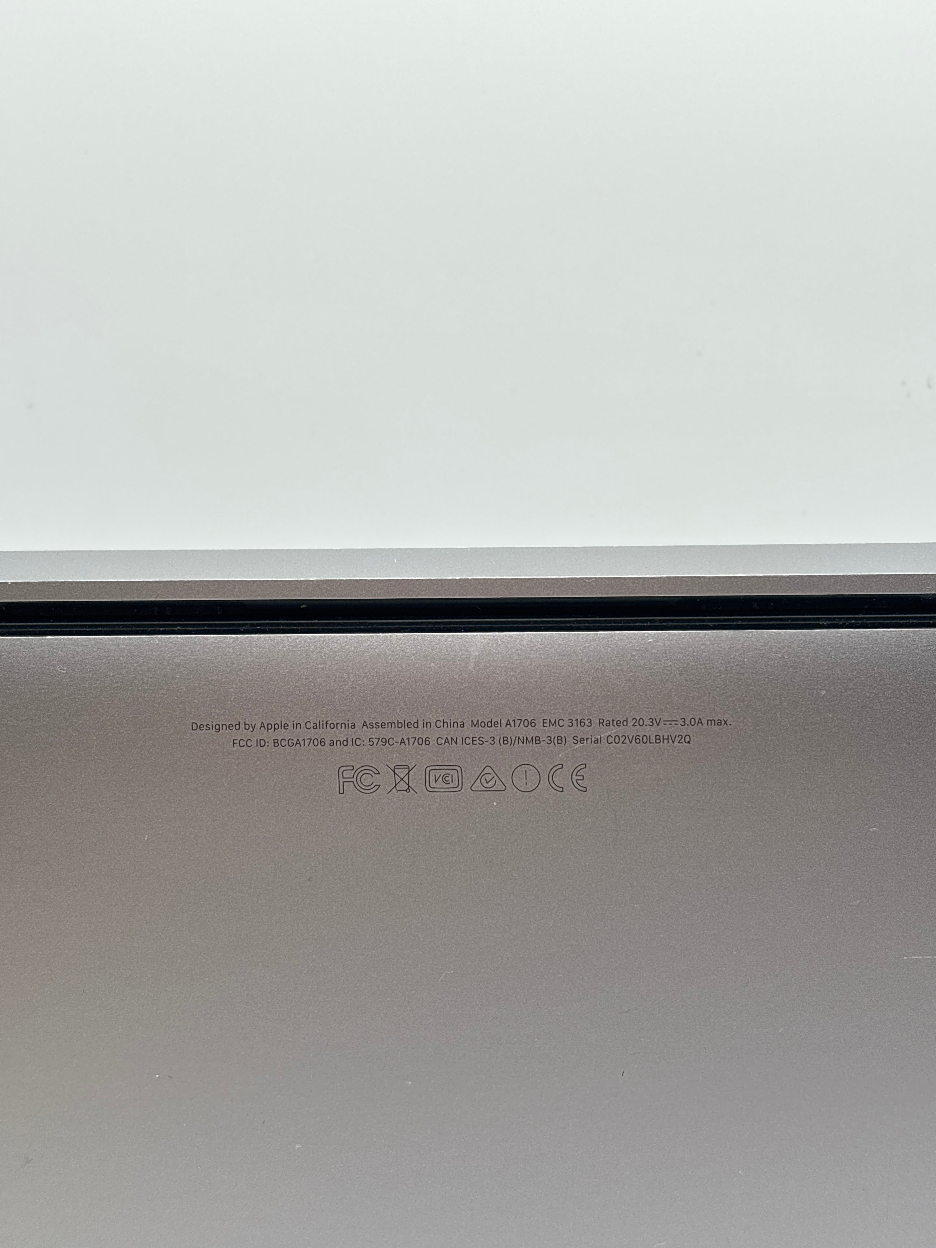 Apple MacBook Pro 13" A1706 i5 3.1 GHz 16GB RAM 256GB SSD