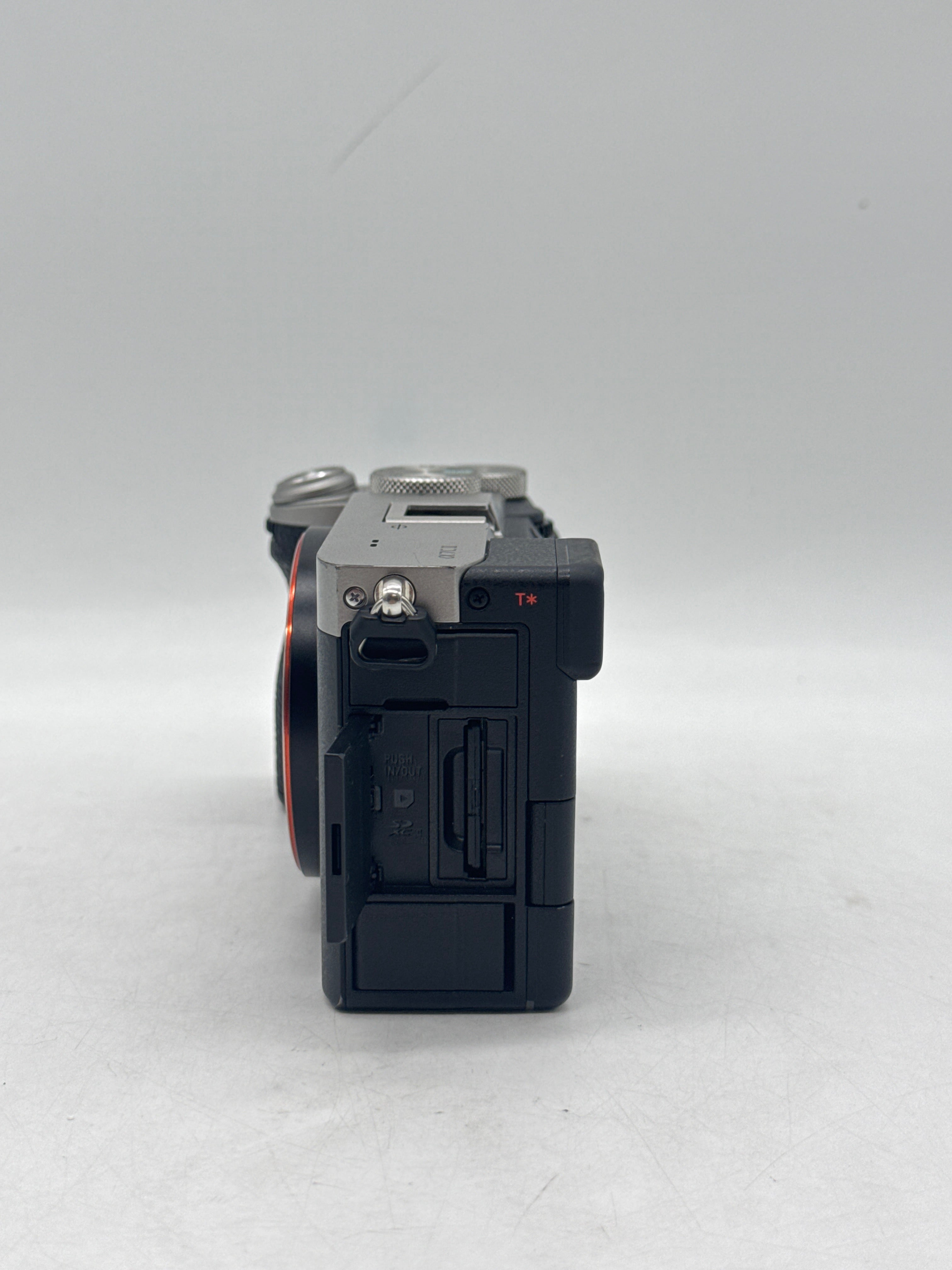 Sony Alpha a7C II ILCE-7CM2 Shutter Count 847 - Used