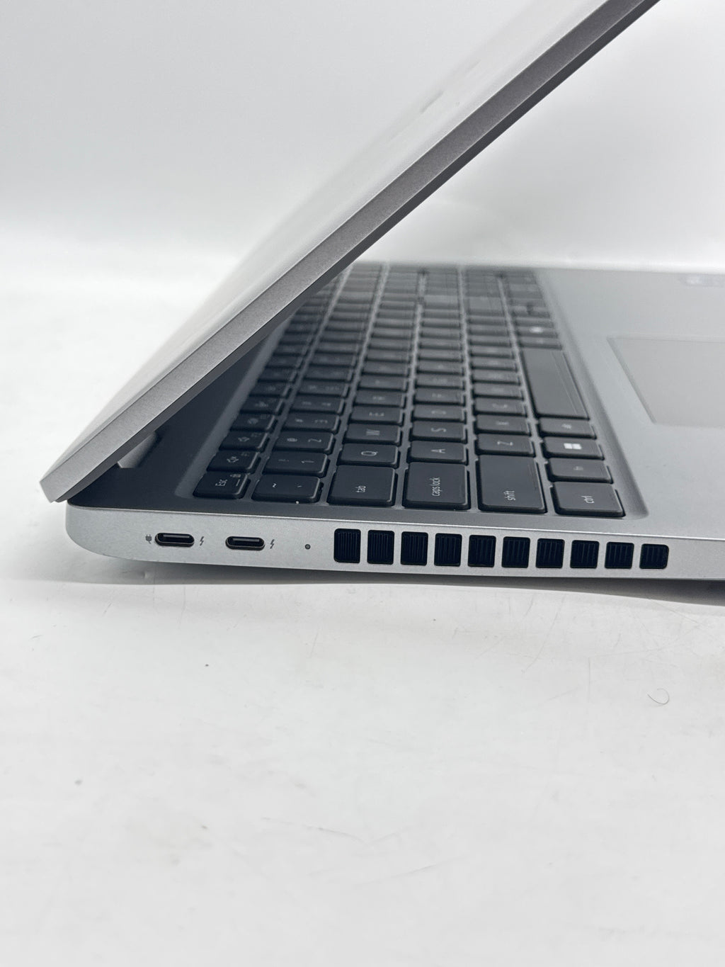 Dell Latitude 5550 Ultra 7 155U 32GB RAM 512GB SSD 15.6in Gray - For Parts