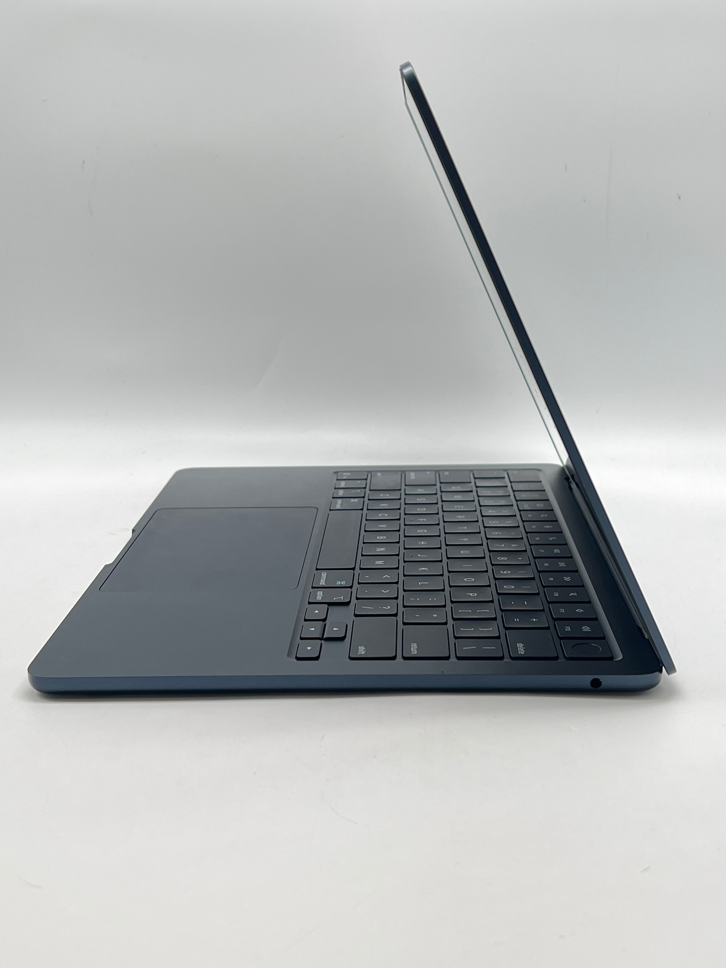 Apple MacBook Air 13" M4 A3240 16GB RAM 512GB SSD - Used