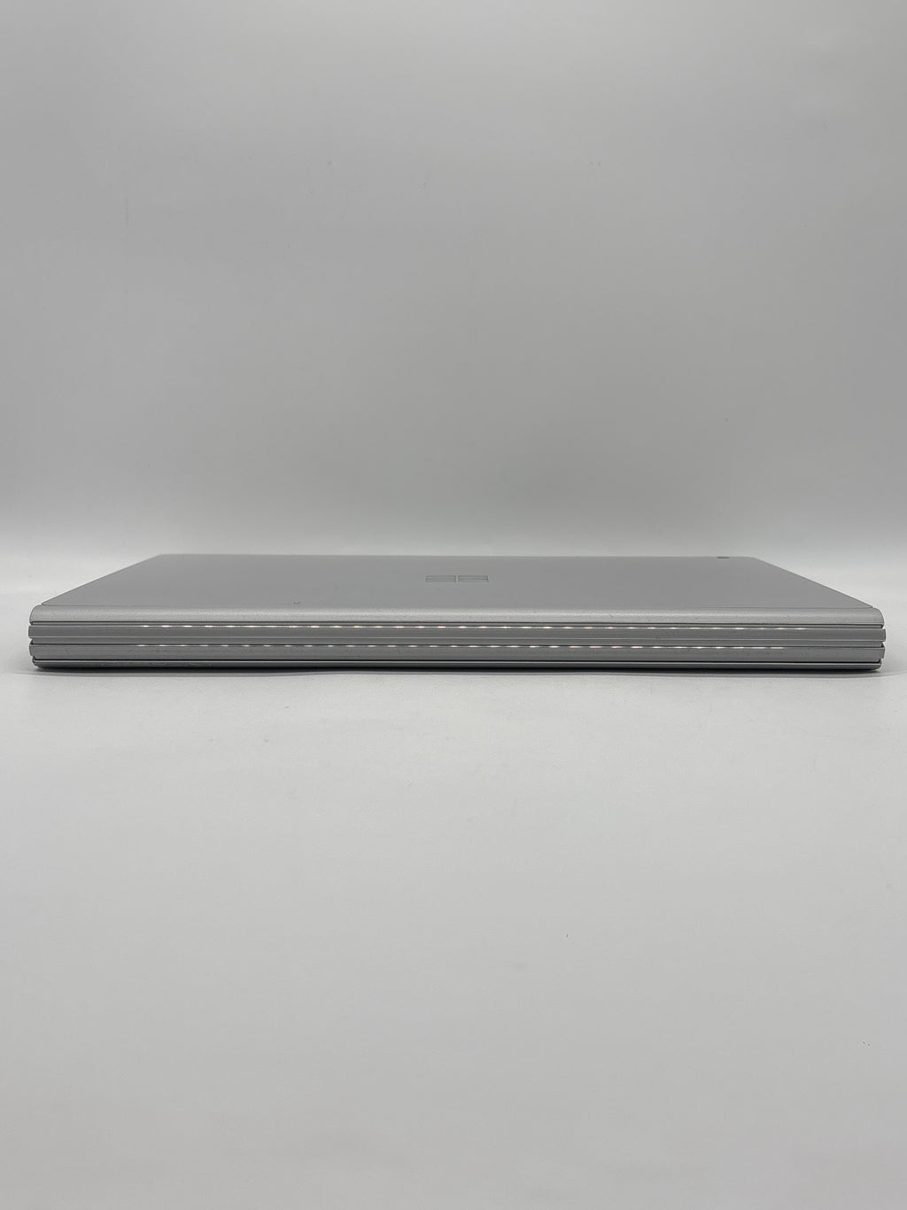 Microsoft Surface Book 2 i7-8650U 8GB RAM 256GB SSD GTX 1050
