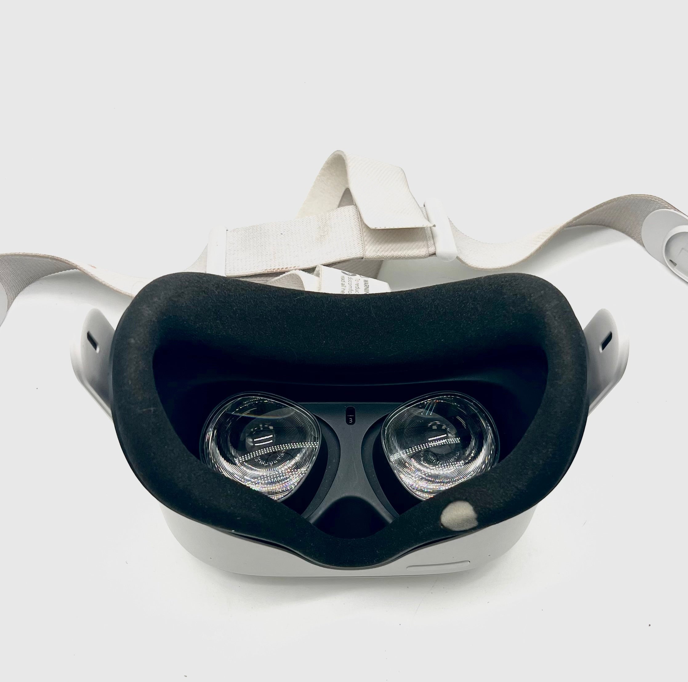 Oculus Metaquest 2 VR Headset Standalone 64GB - Used
