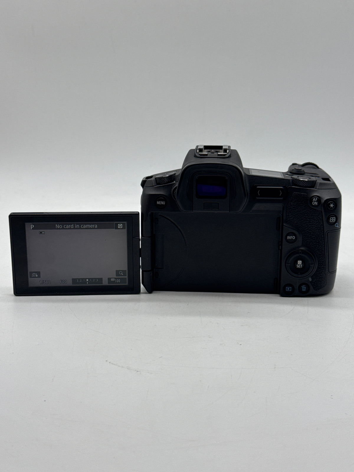 Canon EOS R Mirrorless Camera w/ Lens Black - Used
