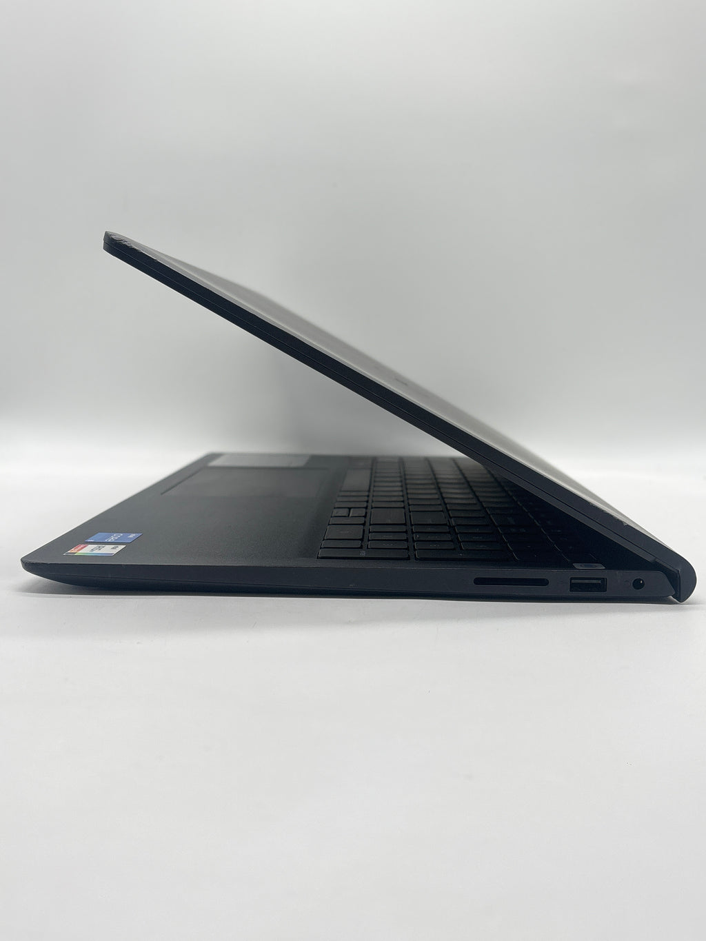 Dell Inspiron 15 3000 i5-1135G7 16GB RAM 256GB SSD