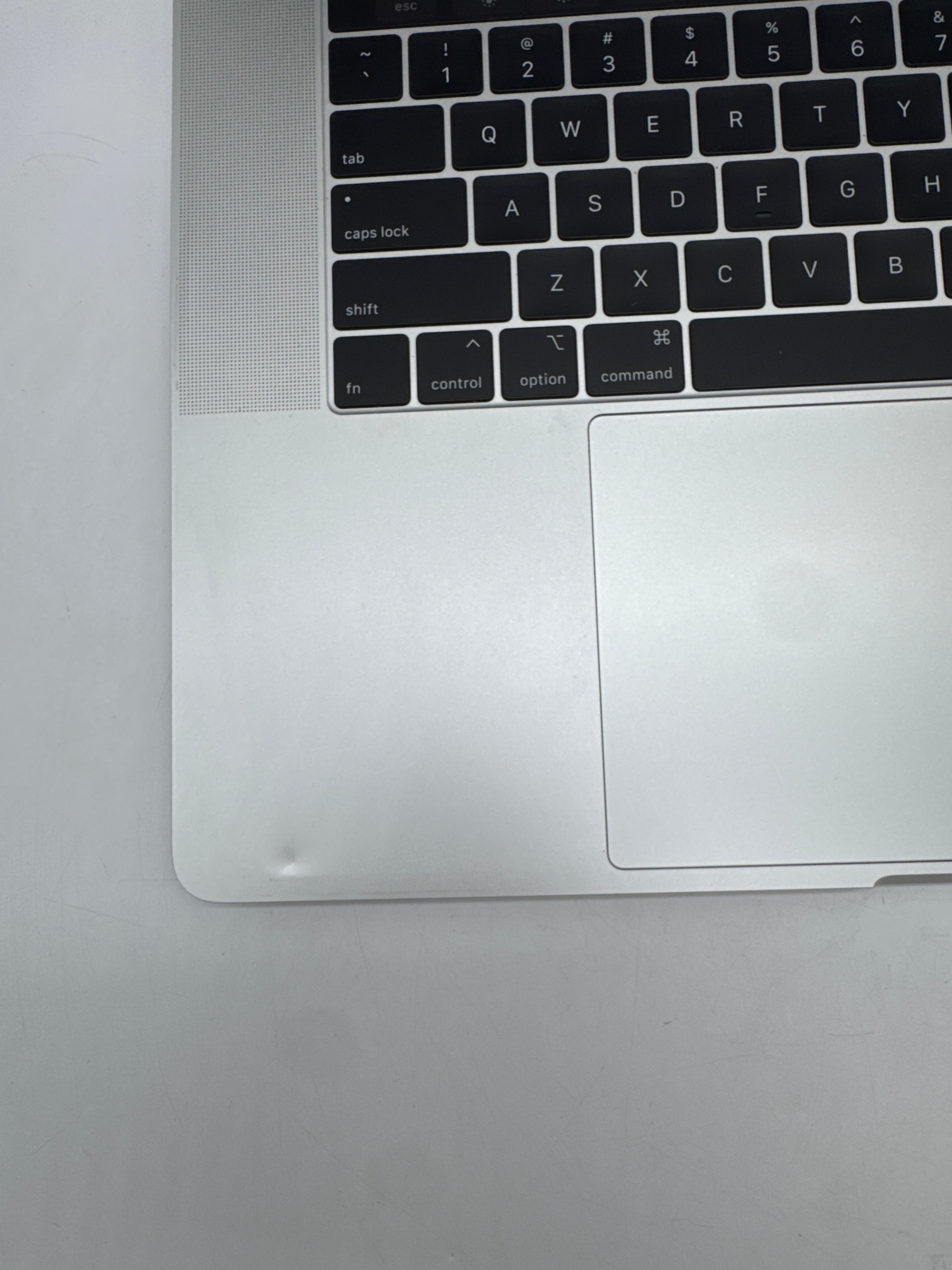 Apple MacBook Pro 15" A1990 i7 16B RAM 512GB SSD - Used