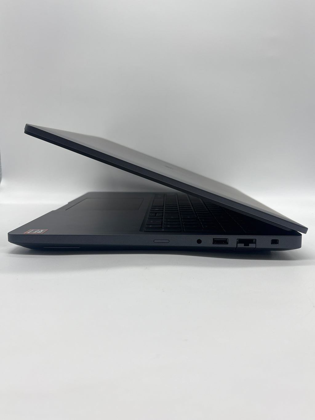 Dell Pro Max 16 Ryzen AI 9 HX Pro 370 32GB RAM 512GB SSD RTX PRO 1000 - New In Box