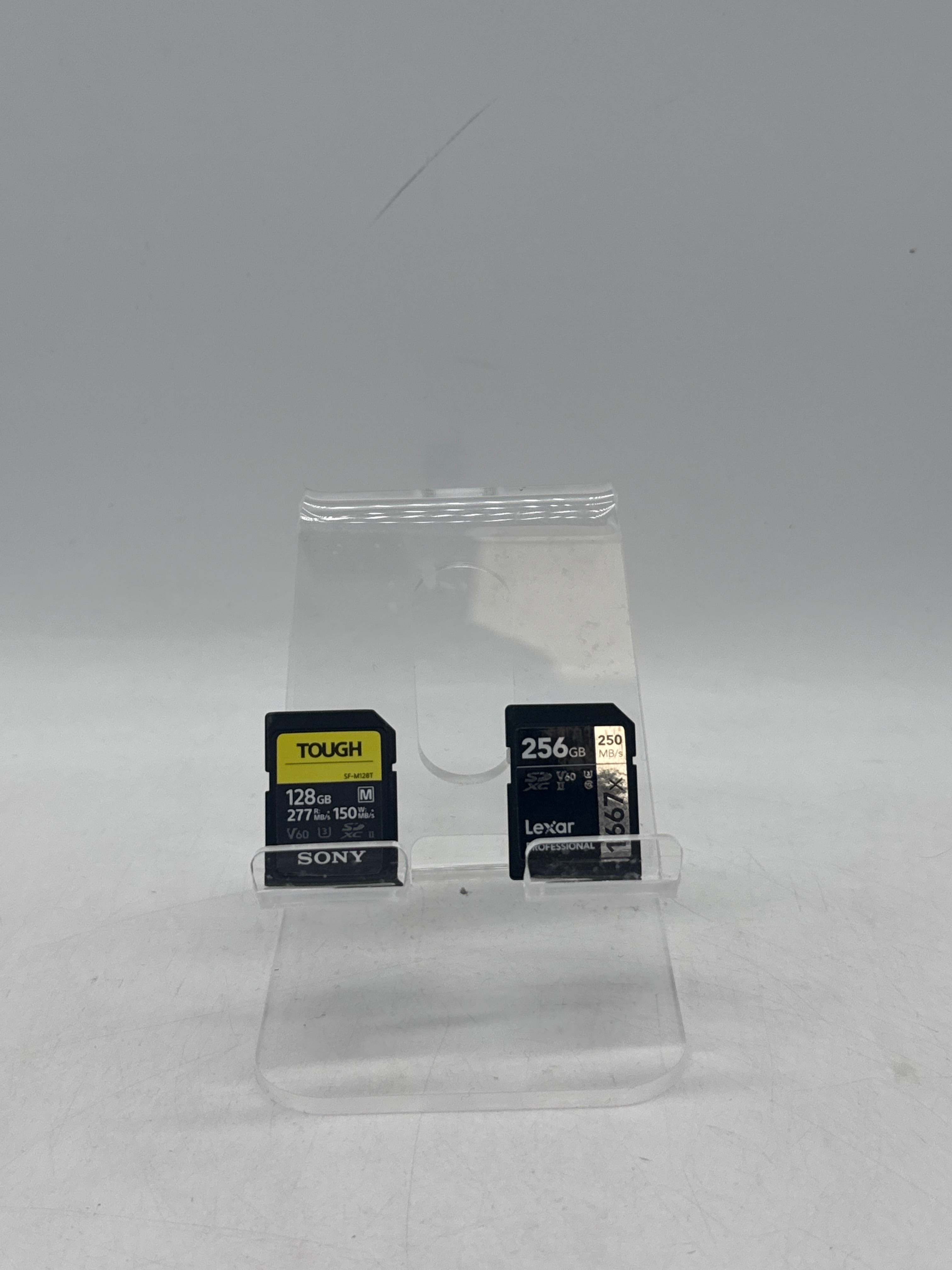 lot of 2 ssd 256GB/128GB