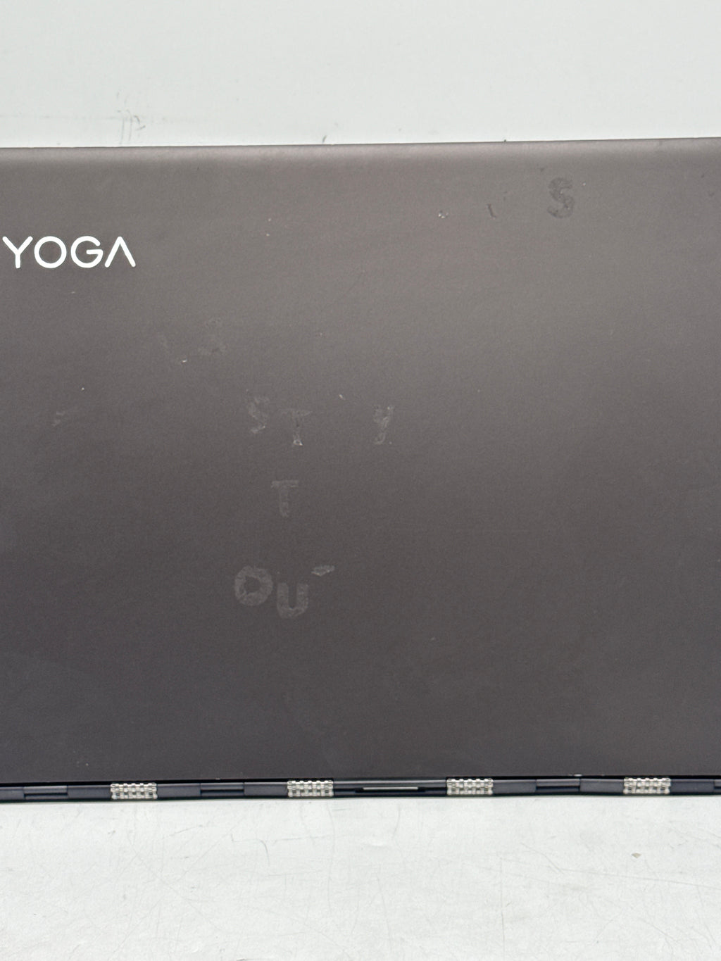 Lenovo Yoga 910-13IKB 13in Core i7 7500U 8GB RAM 256GB SSD - Read
