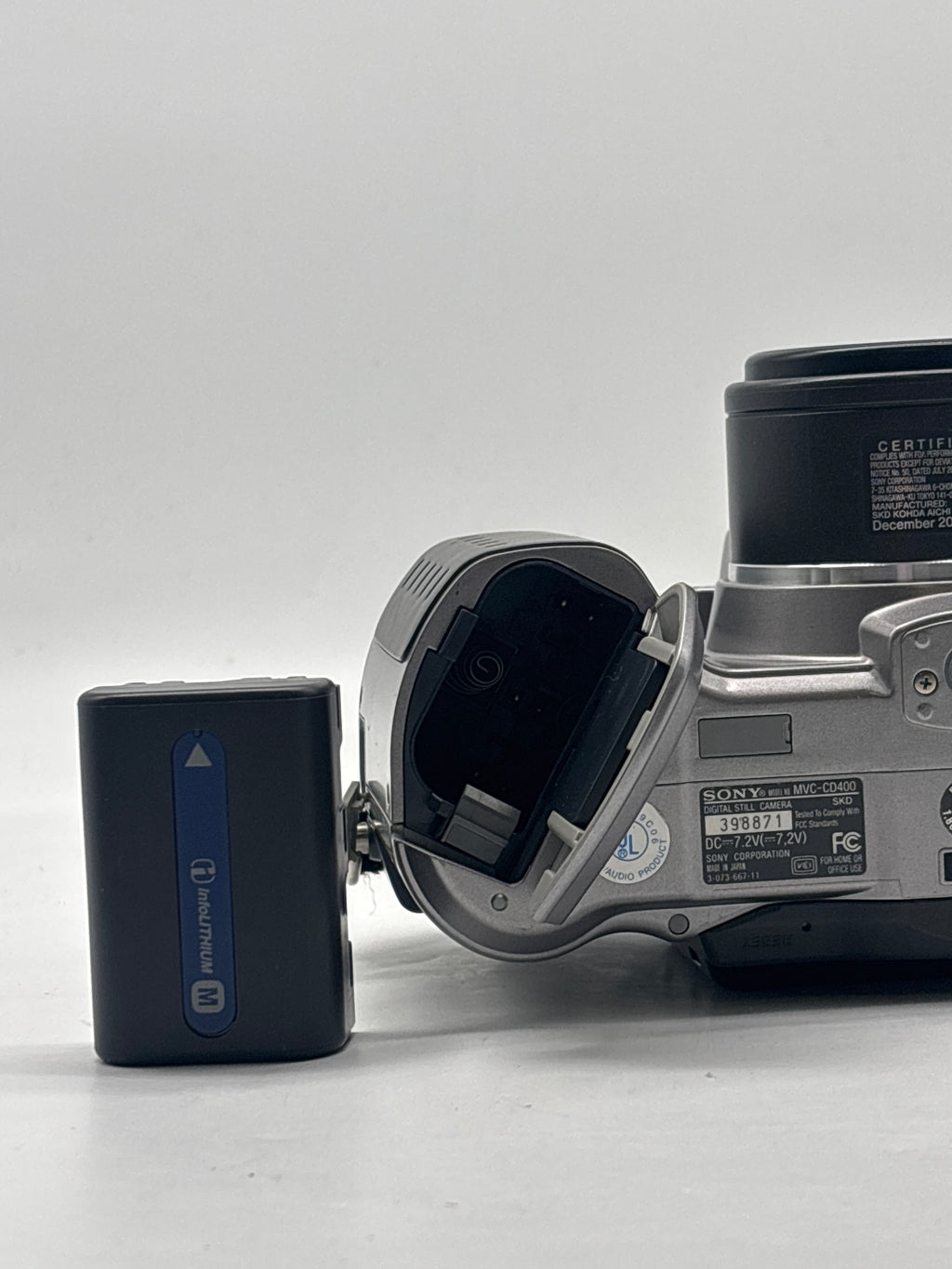 Sony Mavica MVC-CD400 4.0MP Digital Still Camera Silver - Bad Battery