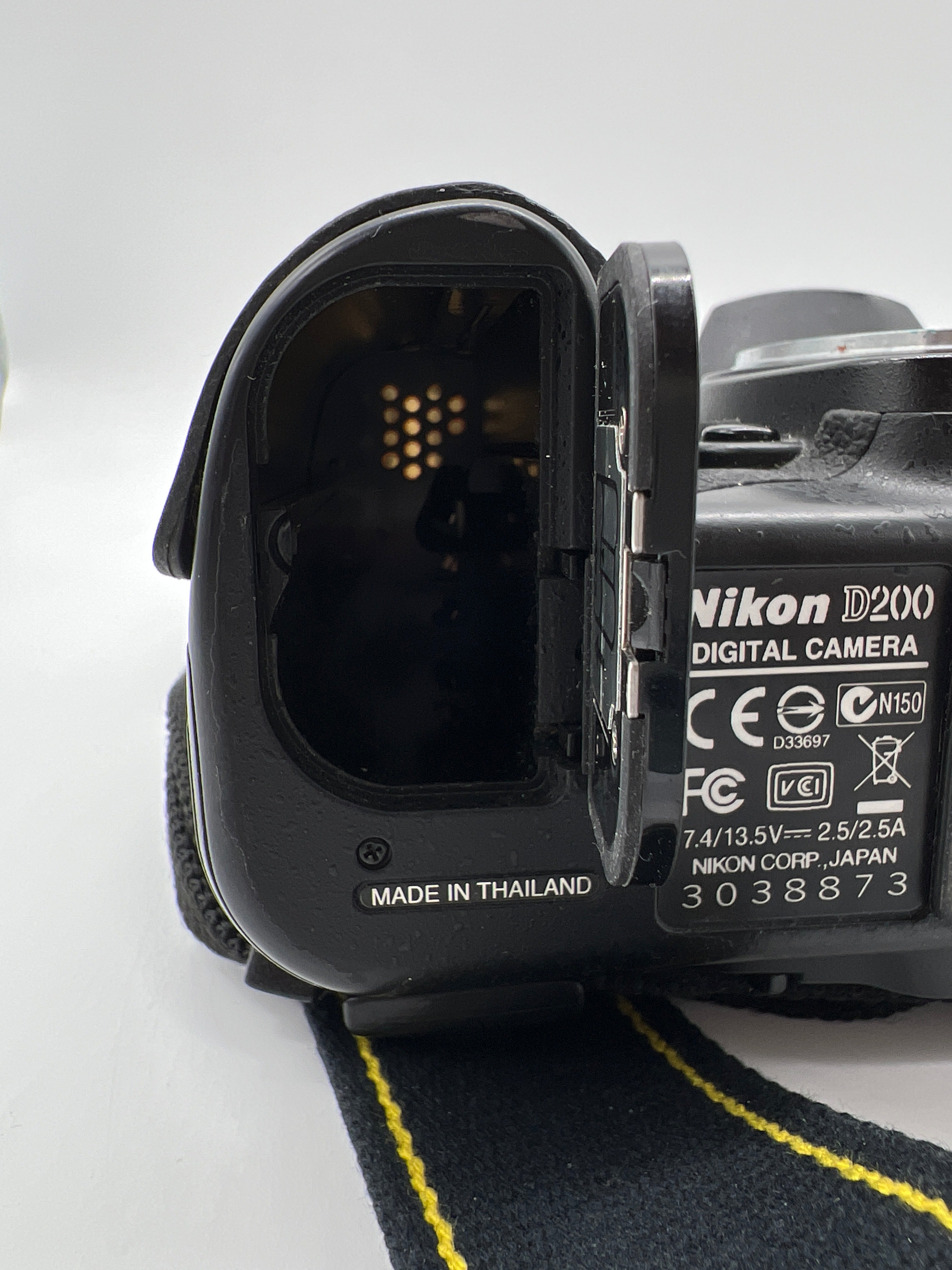 Nikon D200 Digital Camera Body (Shutter Count 64,217)