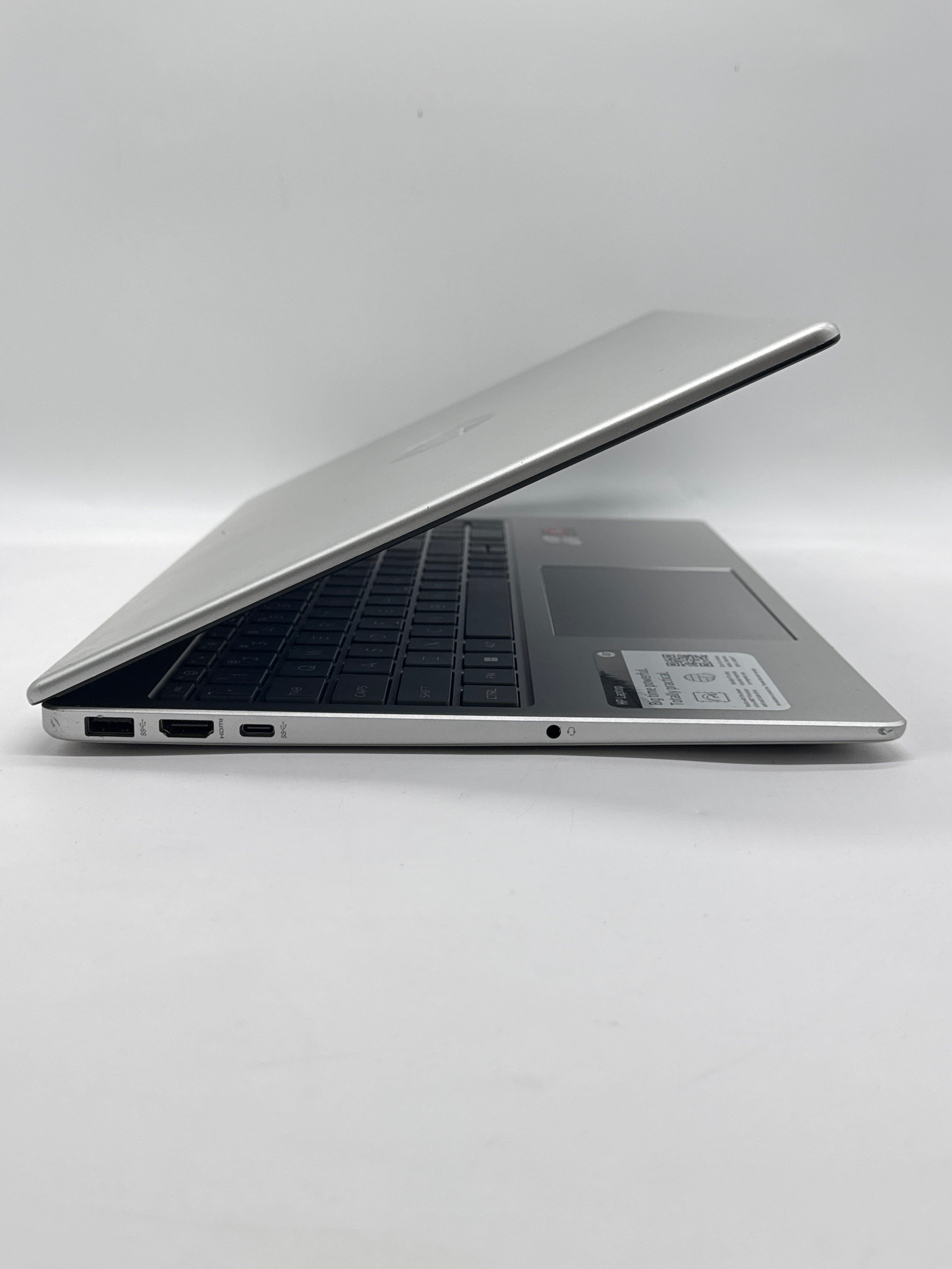 HP Laptop 15-fc0157nr 15.6" Athlon Silver 7120U 4GB RAM 256GB SSD