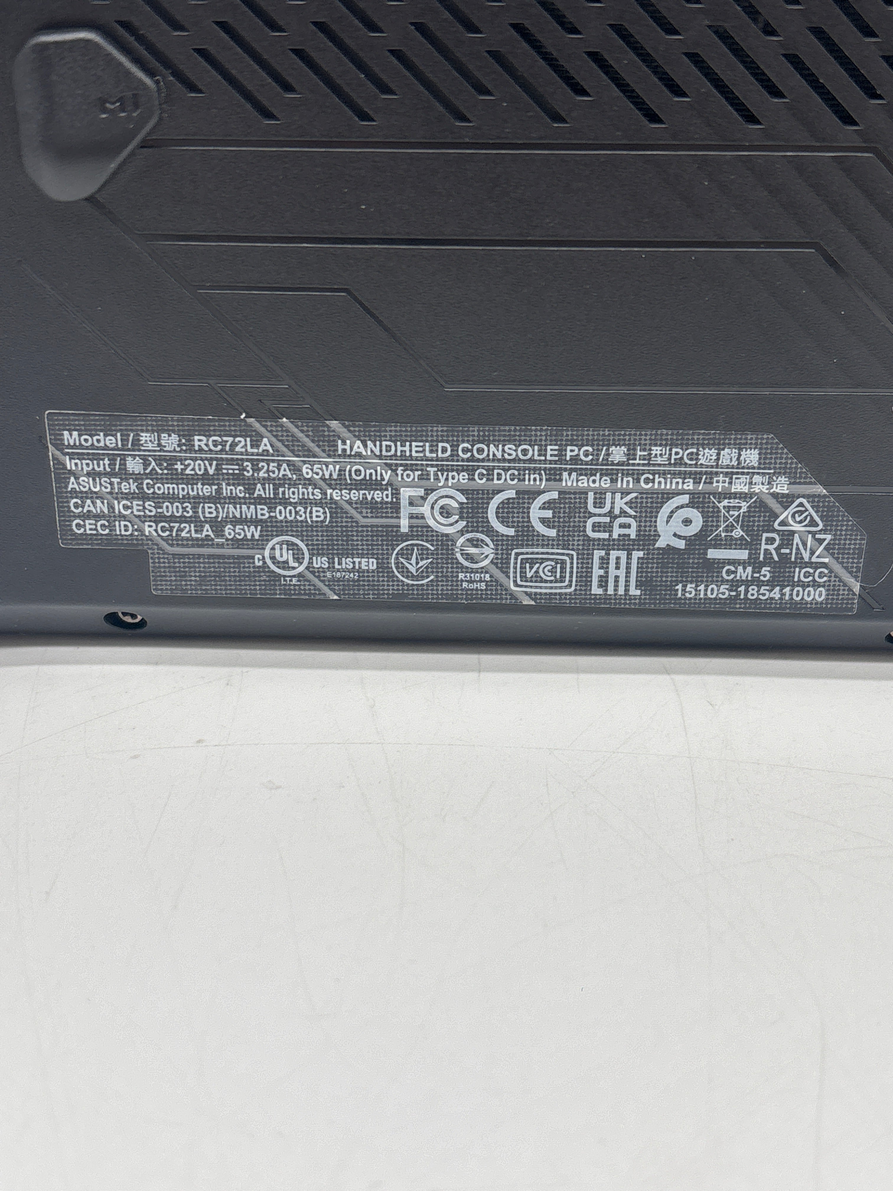 ASUS ROG Ally X RC72LA Handheld System 4TB