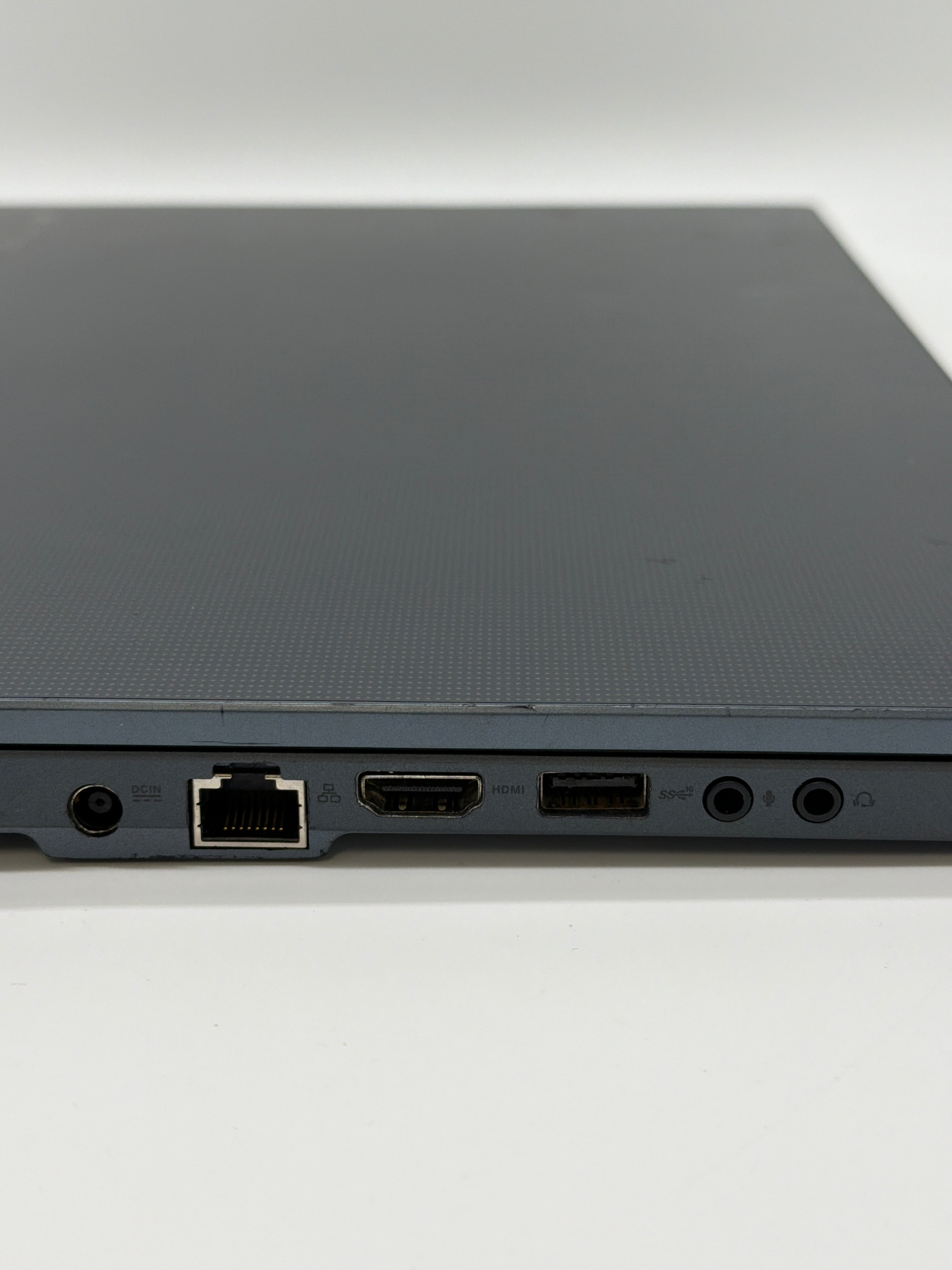 ASUS ROG Zephyrus M15 I7-10750H 1TB SSD 16GB RTX 2070 Max Q