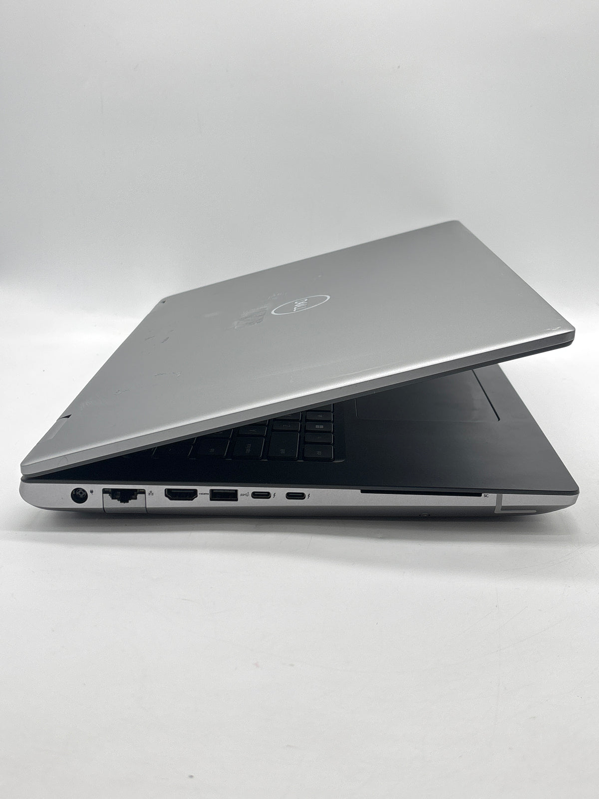 Dell Precision 7770 17.3" Intel Core i9-12950HX 64GB RAM 4TB SSD Gray - READ