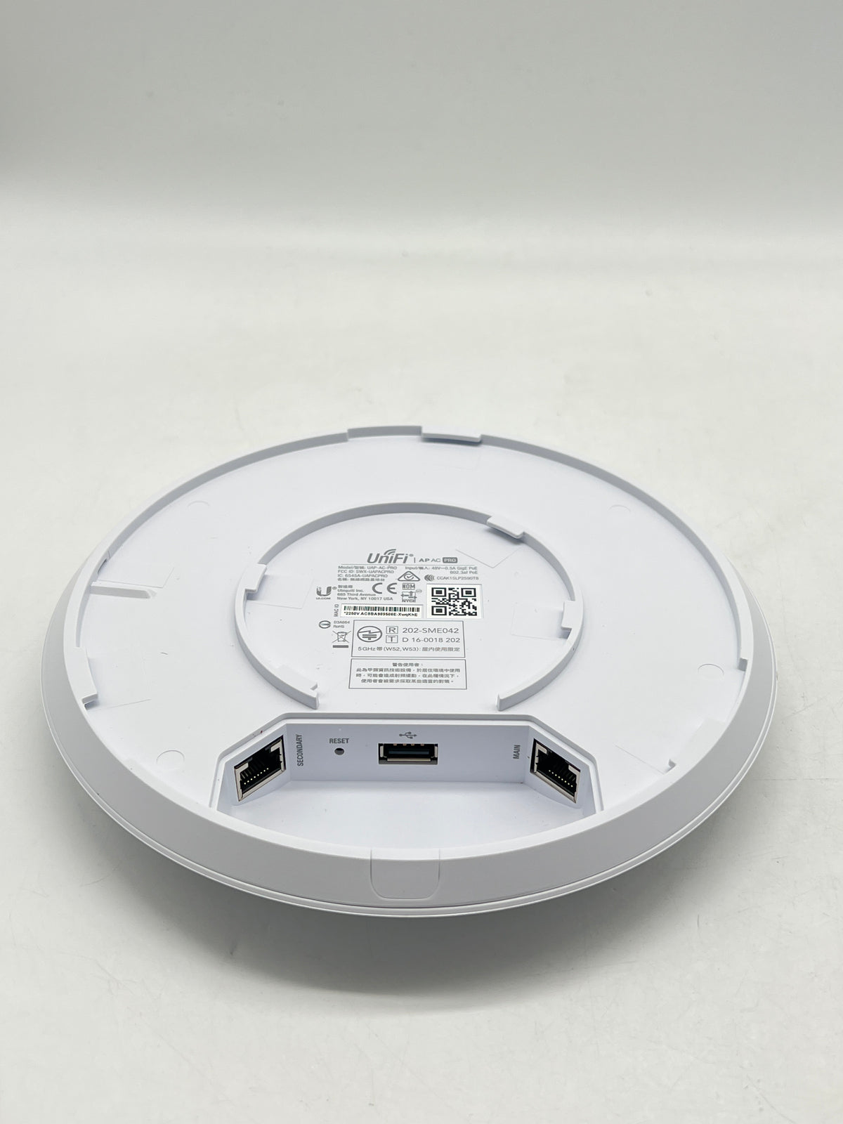 Ubiquiti UniFi AP AC PRO UAP-AC-PRO-US 802.11ac Wireless Access Point Used