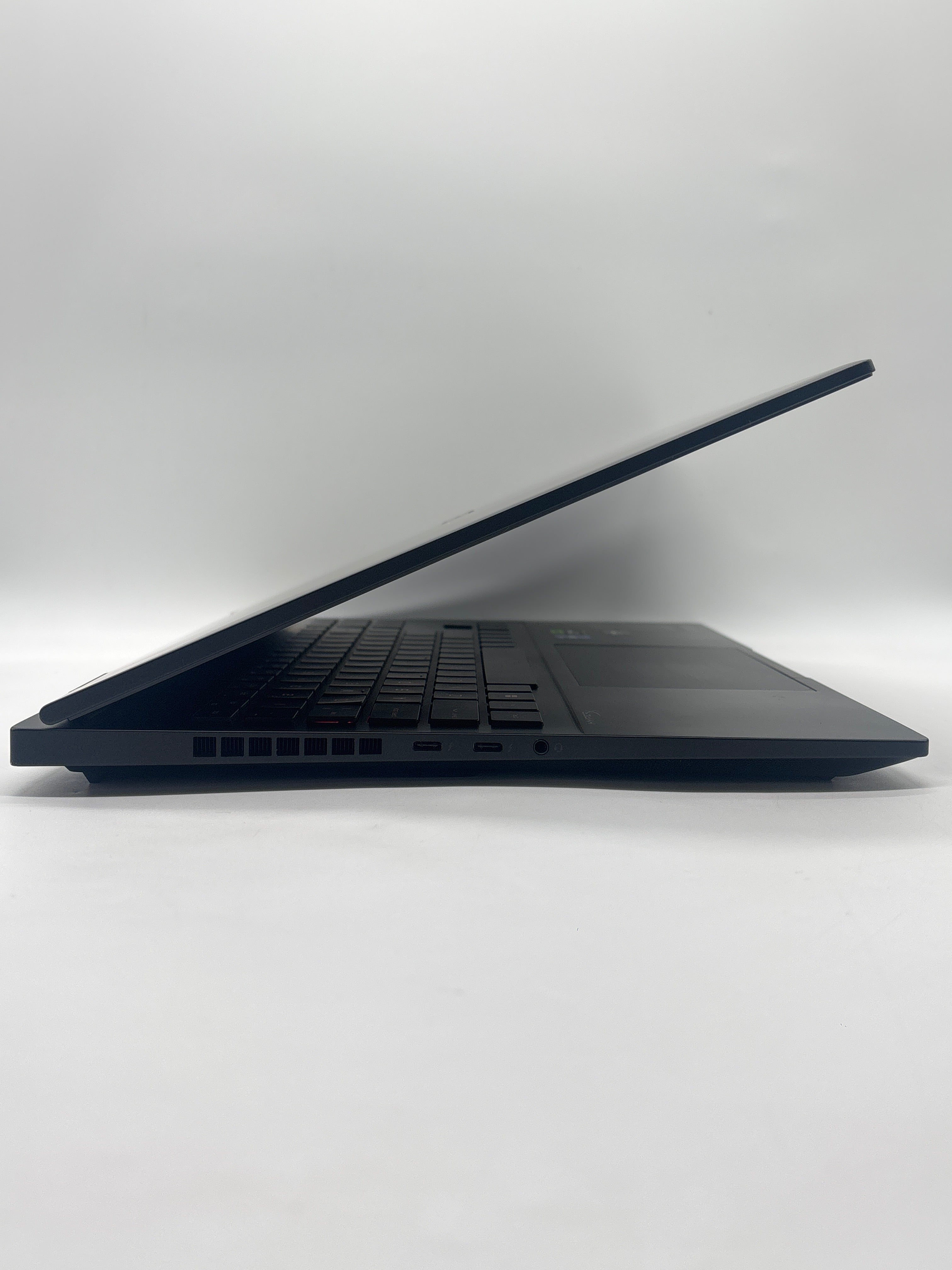 HP Omen 16-U1047NR i7-14700HX 32GB RAM 1TB SSD RTX 4070