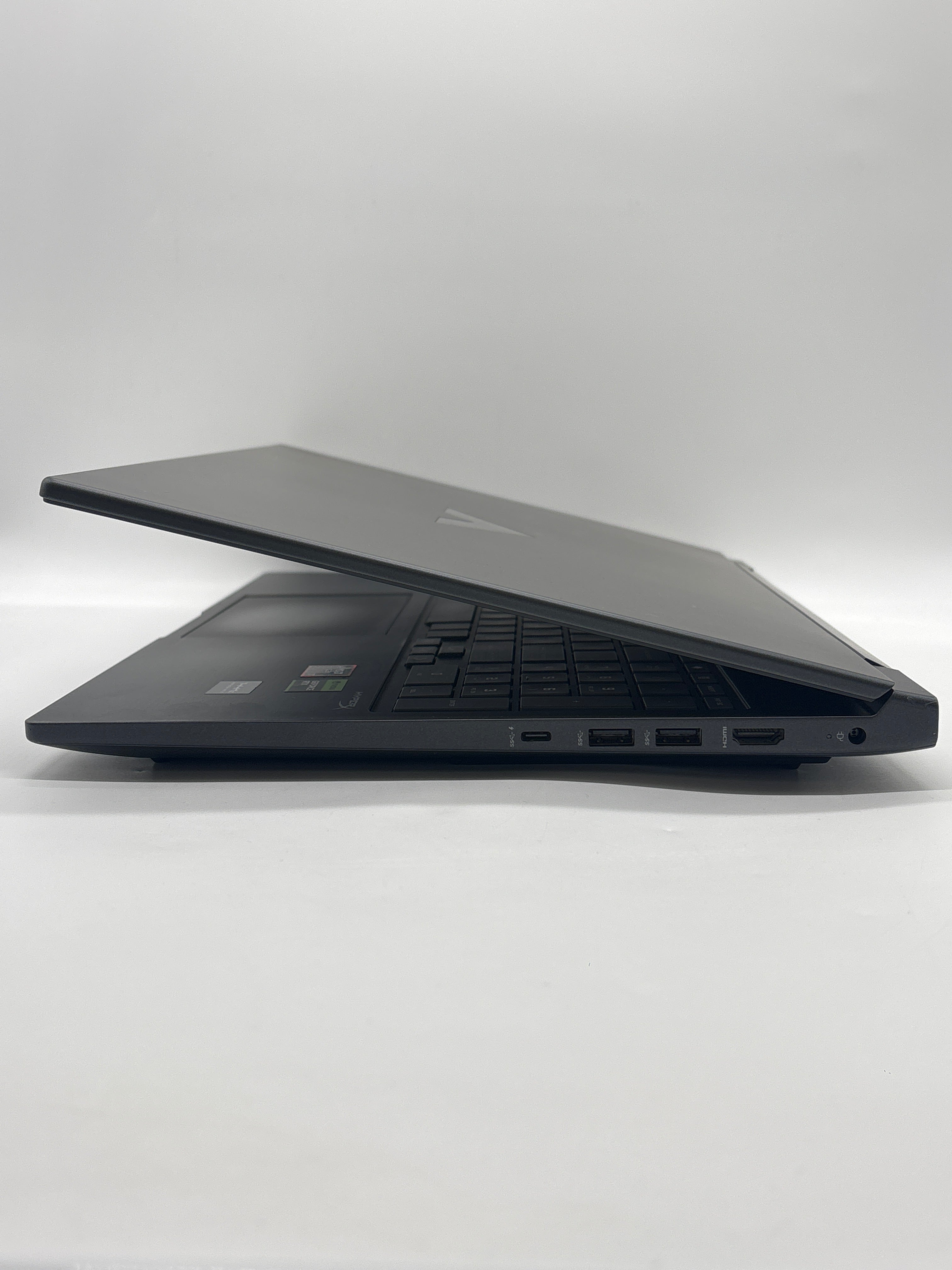 HP Victus 16-S1023DX Ryzen 7 8845HS 64GB RAM 4 TB SSD RTX 4070