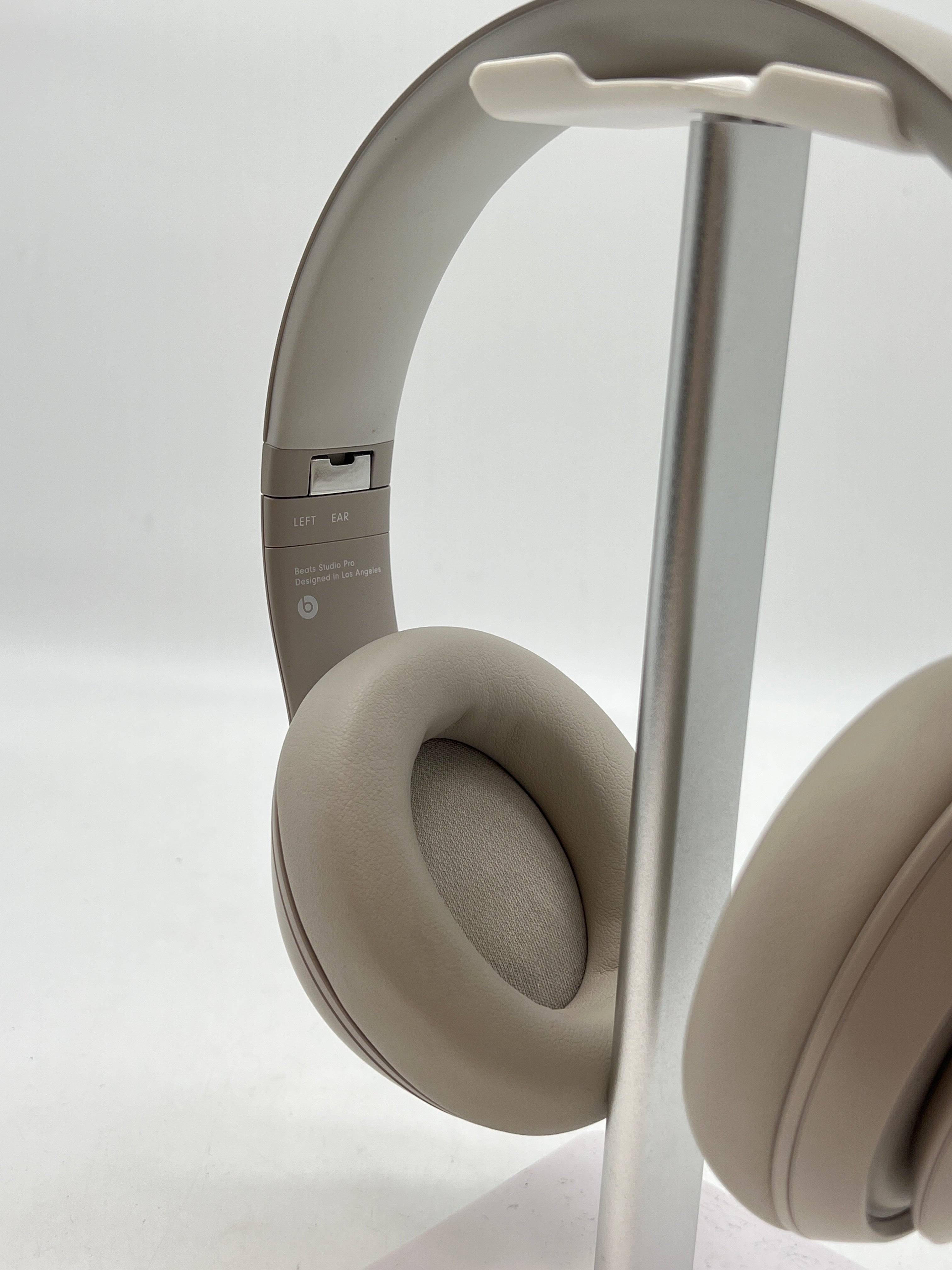 Beats Studio Pro Wireless On-Ear Bluetooth Headphones - Used