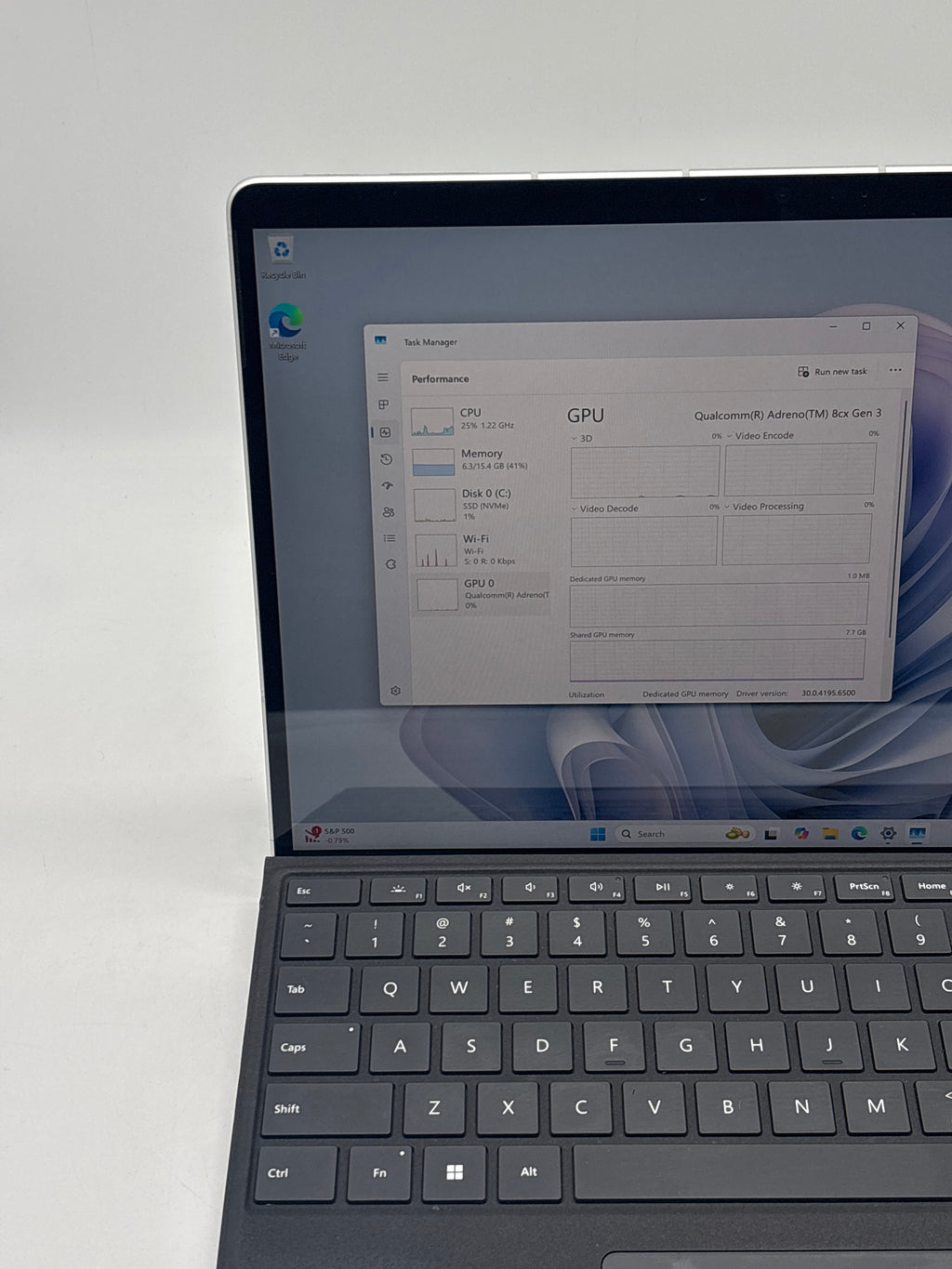 Microsoft Surface Pro 9 1997 SQ3 16GB RAM 512GB SSD