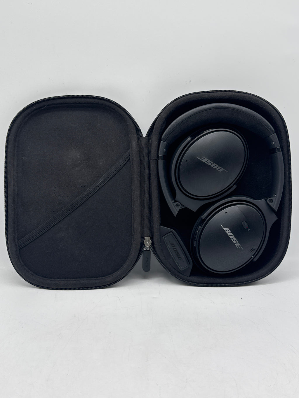 Bose QuietComfort 35 II Wireless Bluetooth Headphones W/ Carrying Case & Jacks - Used