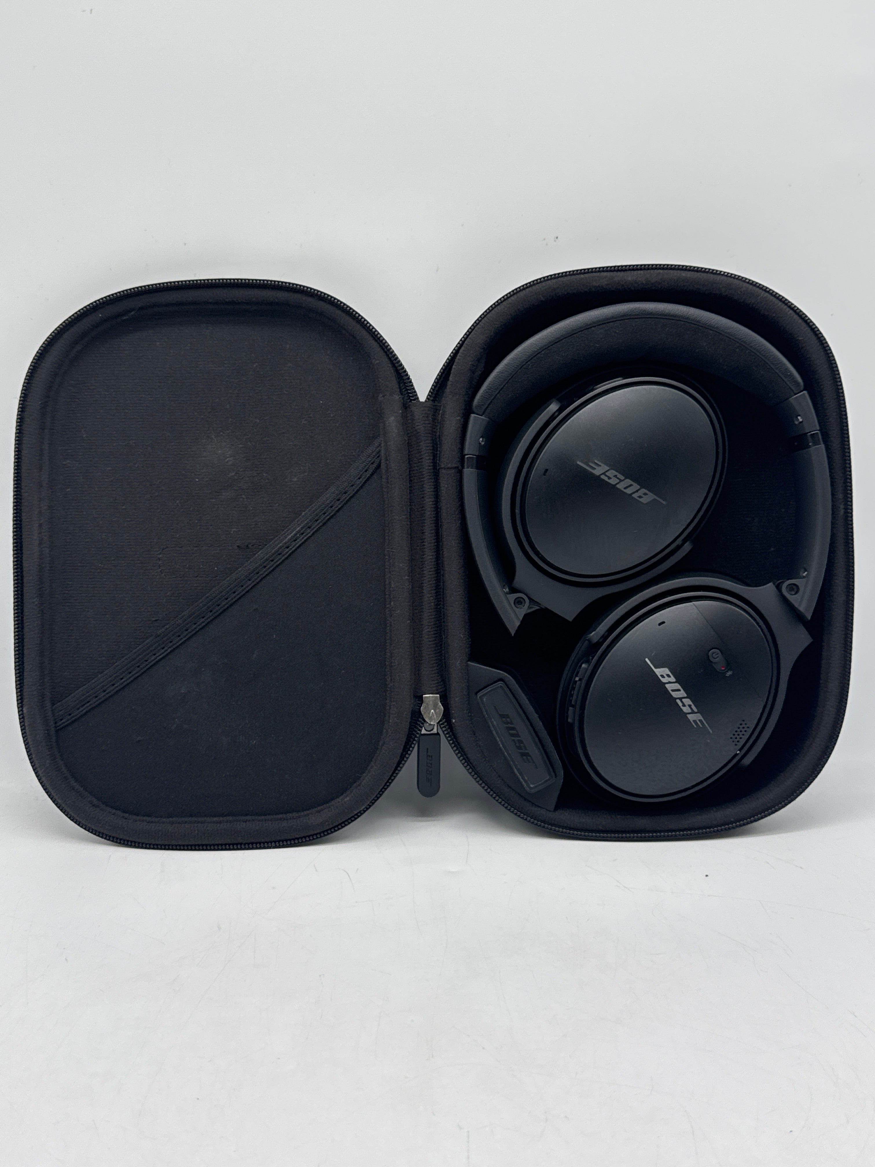 Bose QuietComfort 35 II Wireless Bluetooth Headphones W/ Carrying Case & Jacks - Used