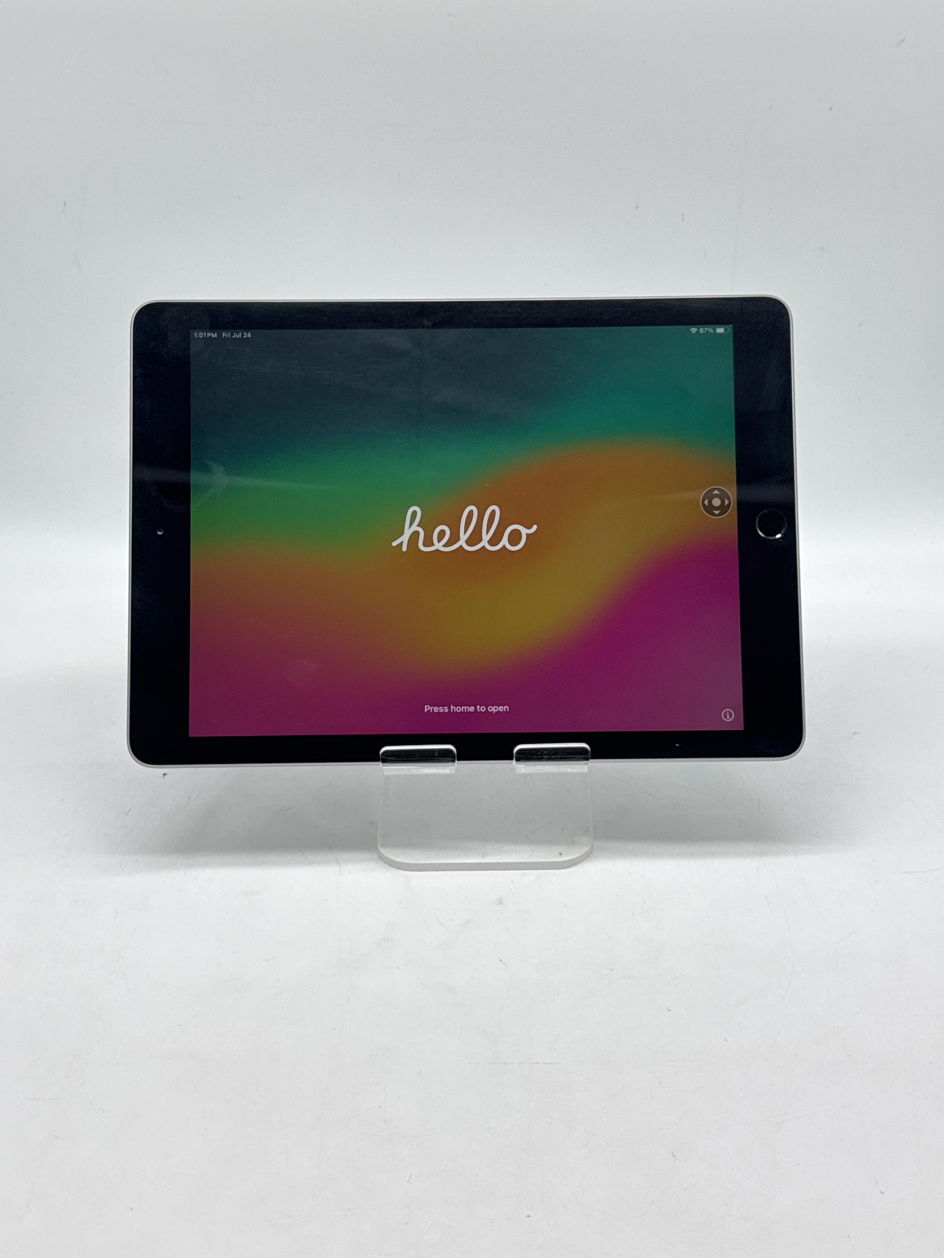 Apple iPad 6th Gen 9.7" A1893 32GB Wi-Fi - Remotely Managed