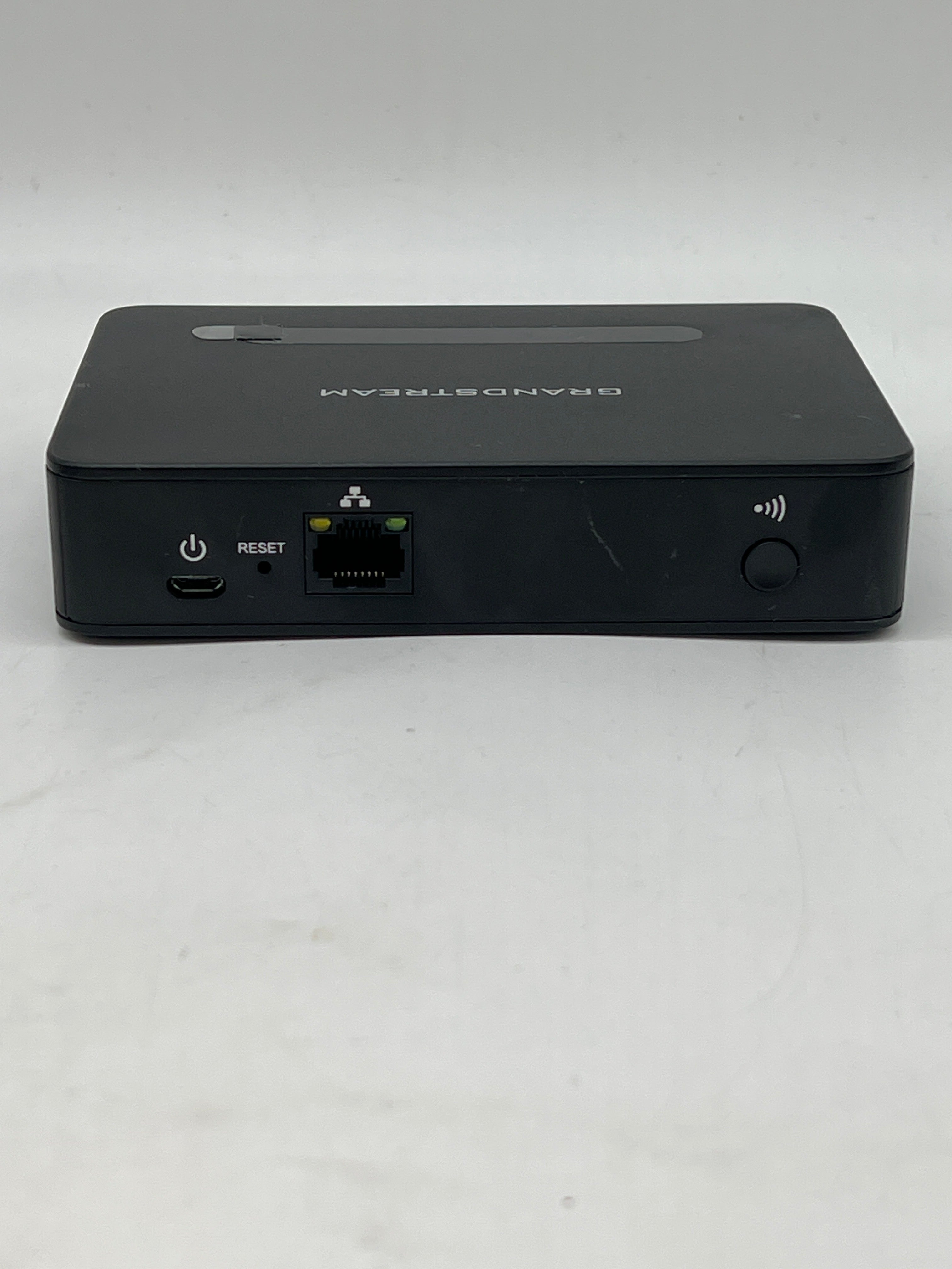 Grandstream DP750 System Bundle w/ 5 Cordless Handsets & 4 Base Stations - Used