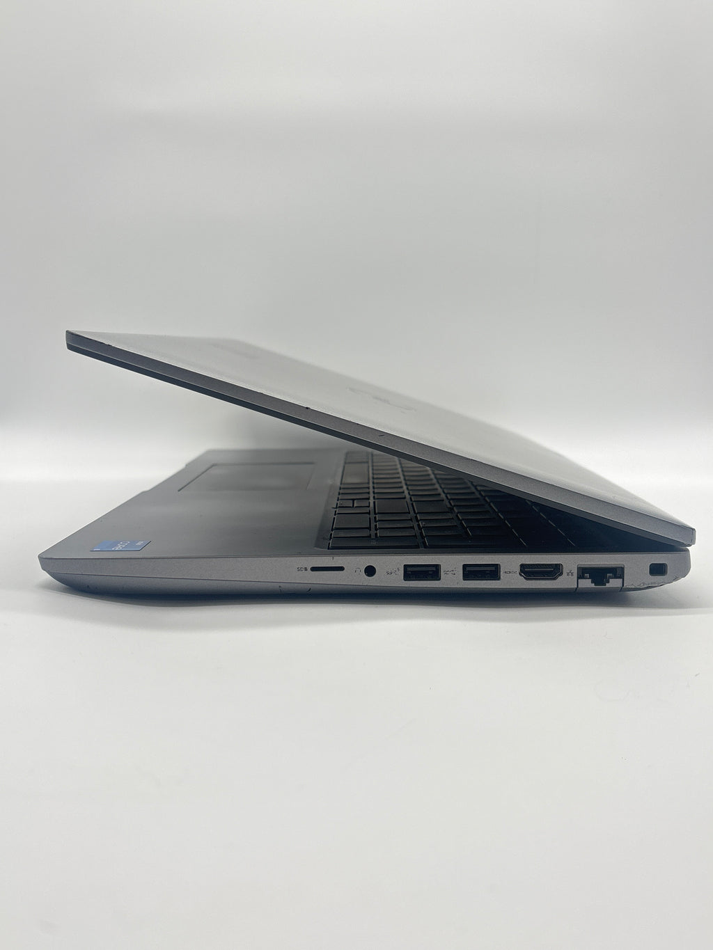 Dell Precision 3581 i5-13600H 16GB RAM 256GB SSD