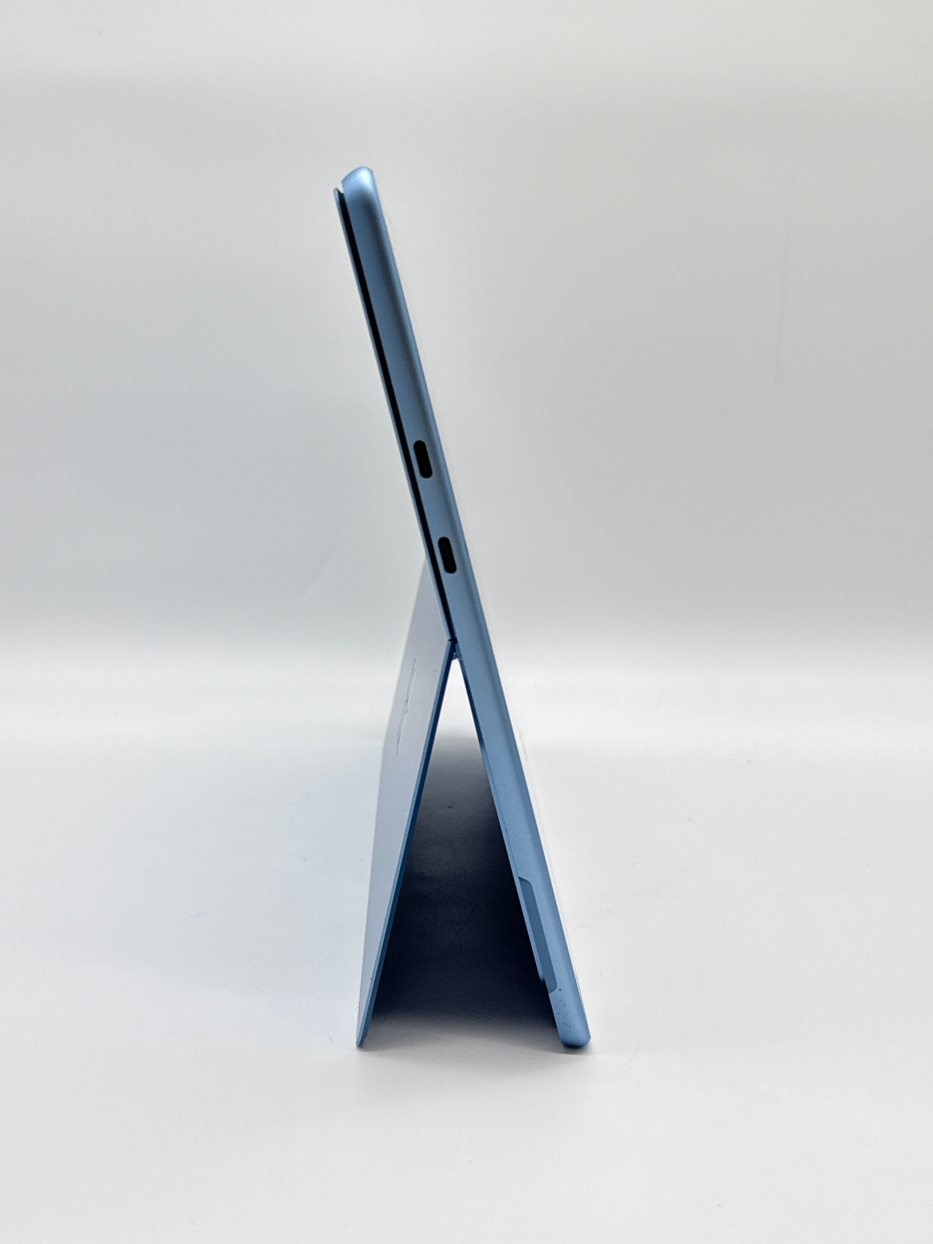 Microsoft Surface Pro 9 i7 1255U 16GB RAM 256GB